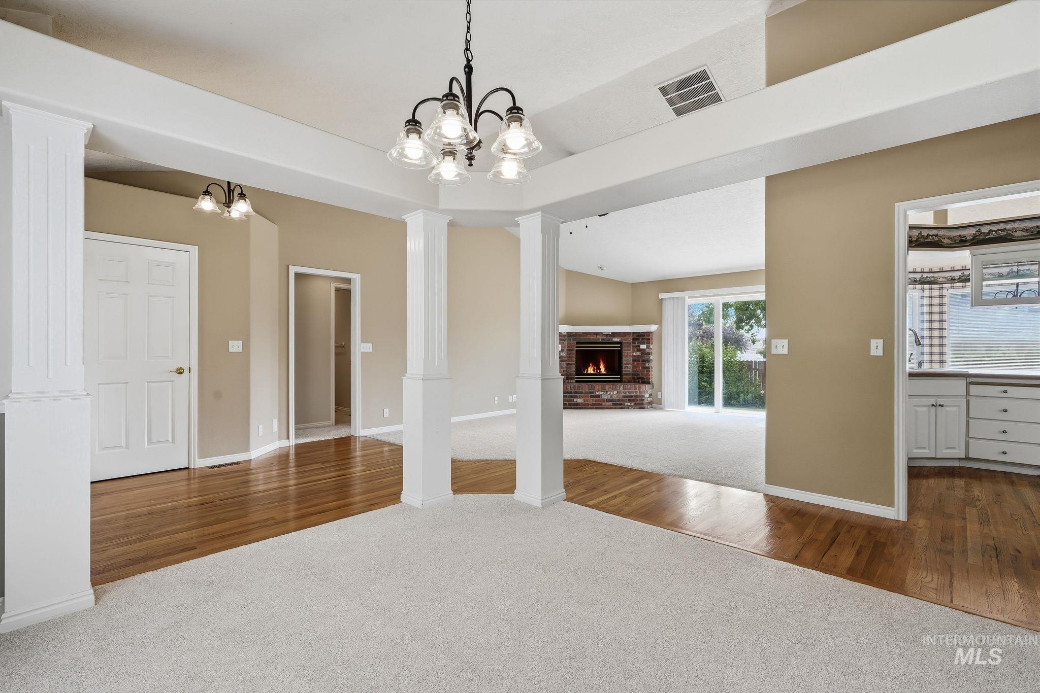 2247 E Gleneagle Dr, Eagle, Idaho 83616-5467, 5 Bedrooms, 3 Bathrooms, Residential For Sale, Price $704,999,MLS 98992408