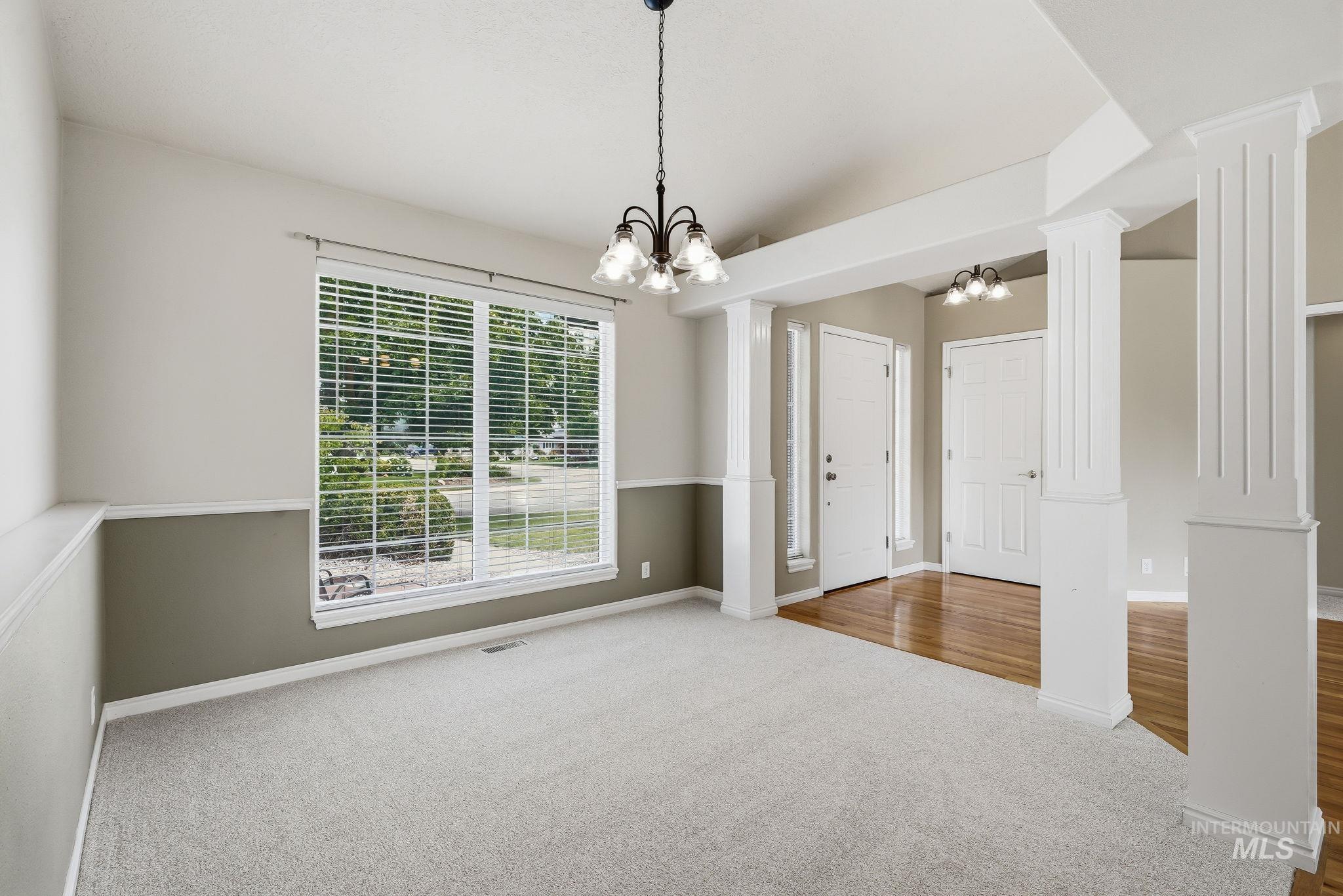 2247 E Gleneagle Dr, Eagle, Idaho 83616-5467, 5 Bedrooms, 3 Bathrooms, Residential For Sale, Price $704,999,MLS 98992408