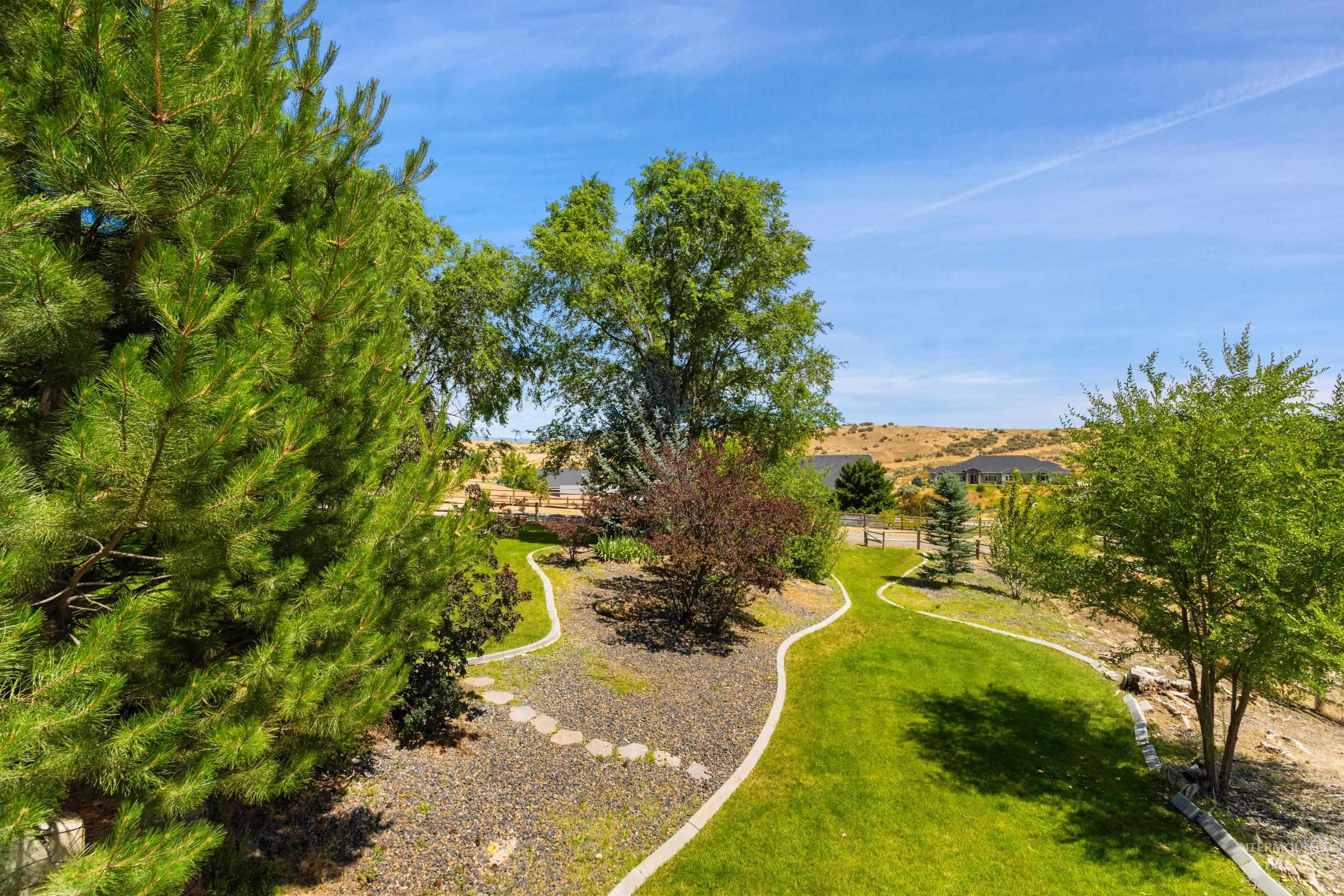 24440 Sparrow Lane, Middleton, Idaho 83644, 4 Bedrooms, 3.5 Bathrooms, Residential For Sale, Price $1,150,000, 98992409