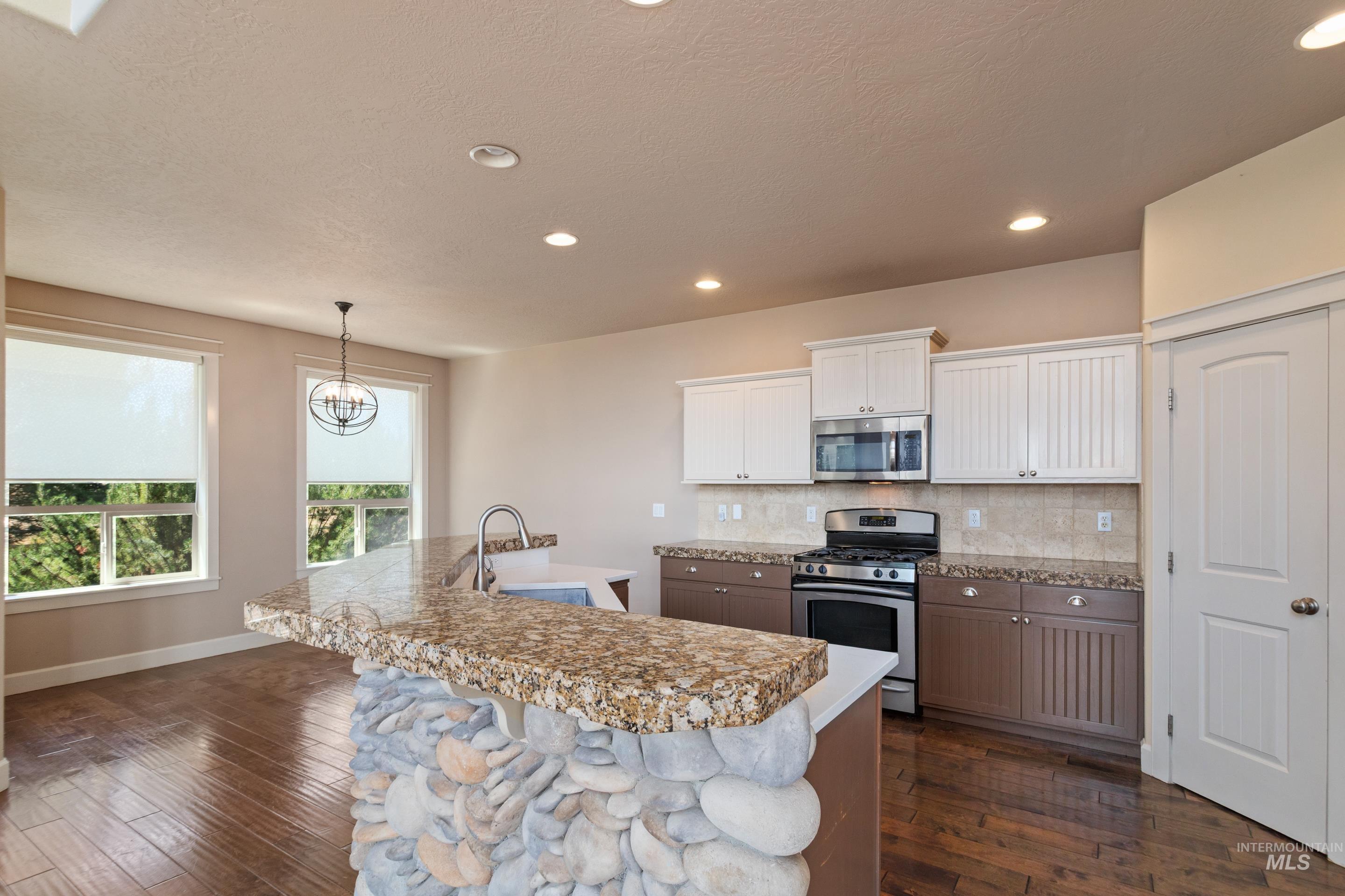 24440 Sparrow Lane, Middleton, Idaho 83644, 4 Bedrooms, 3.5 Bathrooms, Residential For Sale, Price $1,150,000, 98992409