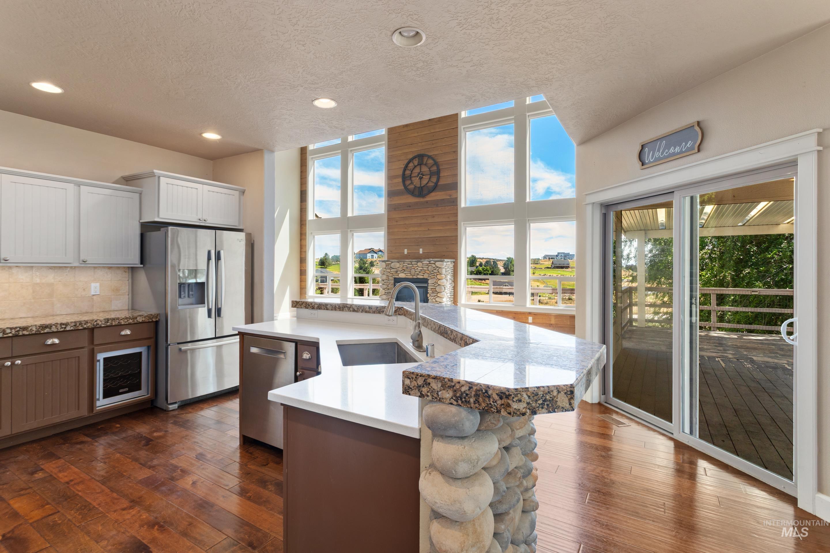 24440 Sparrow Lane, Middleton, Idaho 83644, 4 Bedrooms, 3.5 Bathrooms, Residential For Sale, Price $1,150,000, 98992409