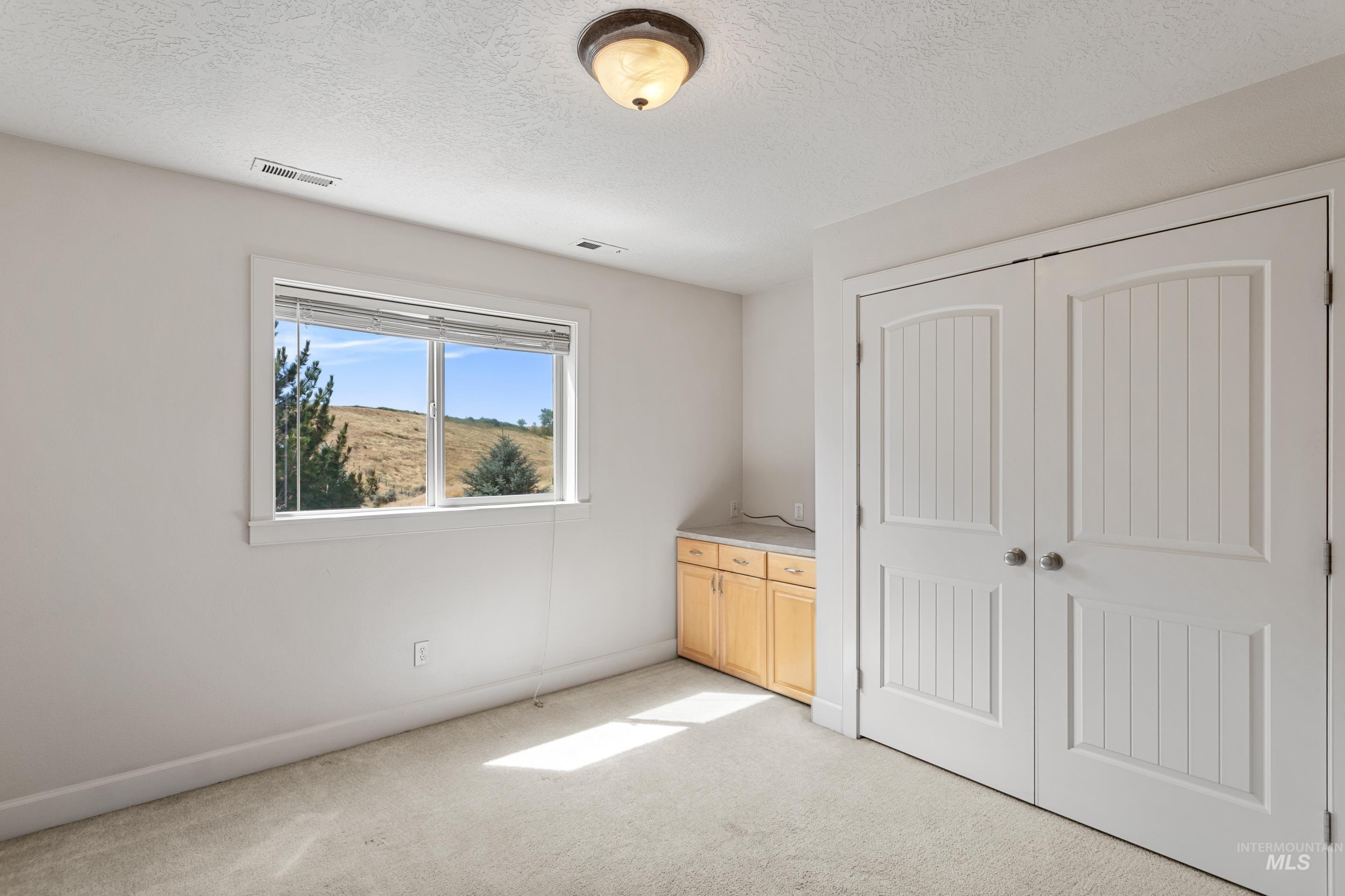 24440 Sparrow Lane, Middleton, Idaho 83644, 4 Bedrooms, 3.5 Bathrooms, Residential For Sale, Price $1,150,000, 98992409