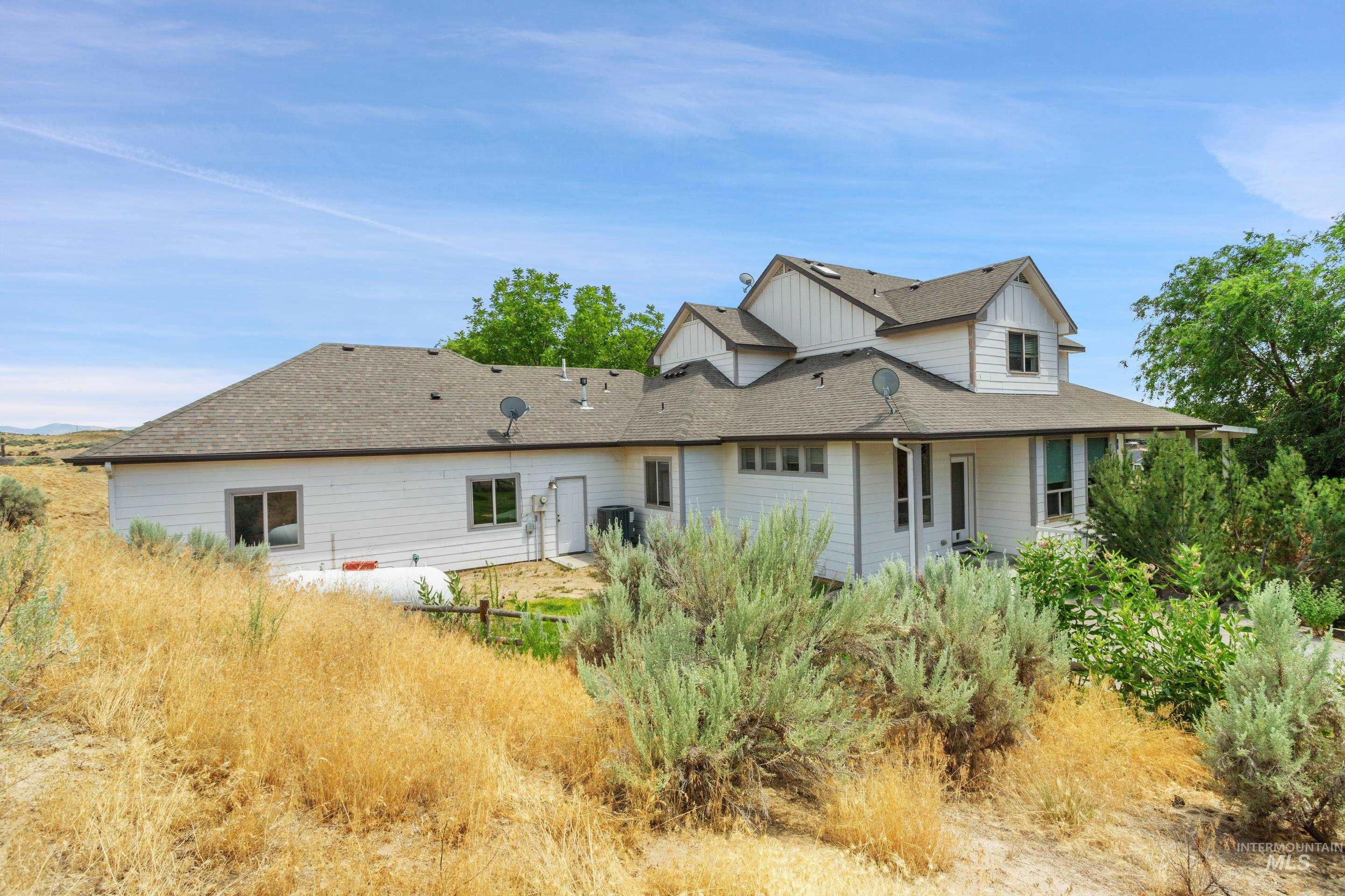 24440 Sparrow Lane, Middleton, Idaho 83644, 4 Bedrooms, 3.5 Bathrooms, Residential For Sale, Price $1,150,000, 98992409