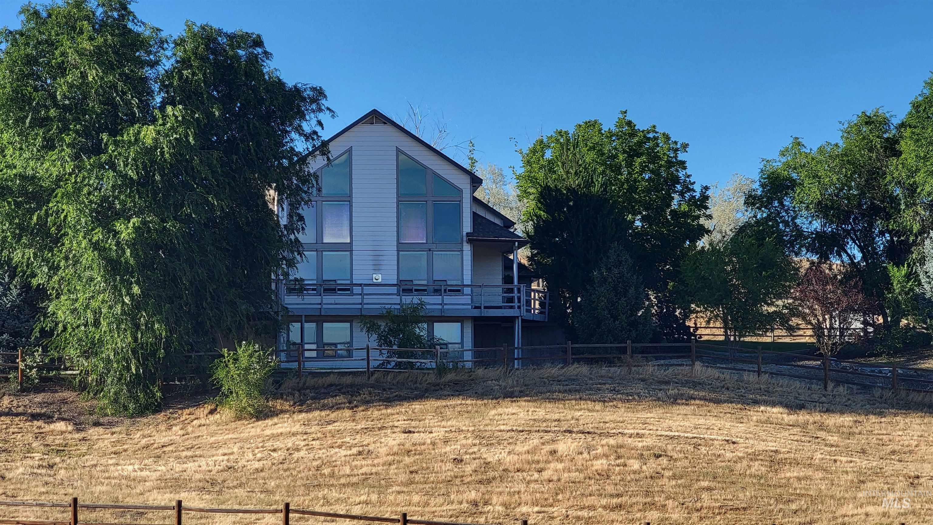 24440 Sparrow Lane, Middleton, Idaho 83644, 4 Bedrooms, 3.5 Bathrooms, Residential For Sale, Price $1,200,000,MLS 98992409