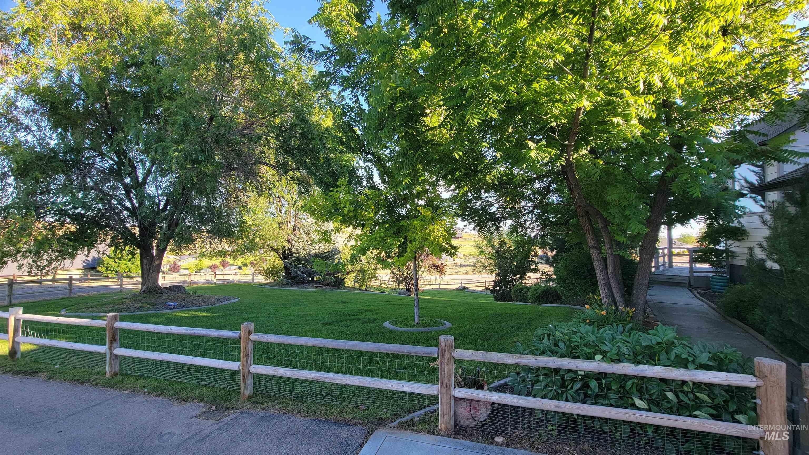 24440 Sparrow Lane, Middleton, Idaho 83644, 4 Bedrooms, 3.5 Bathrooms, Residential For Sale, Price $1,200,000,MLS 98992409