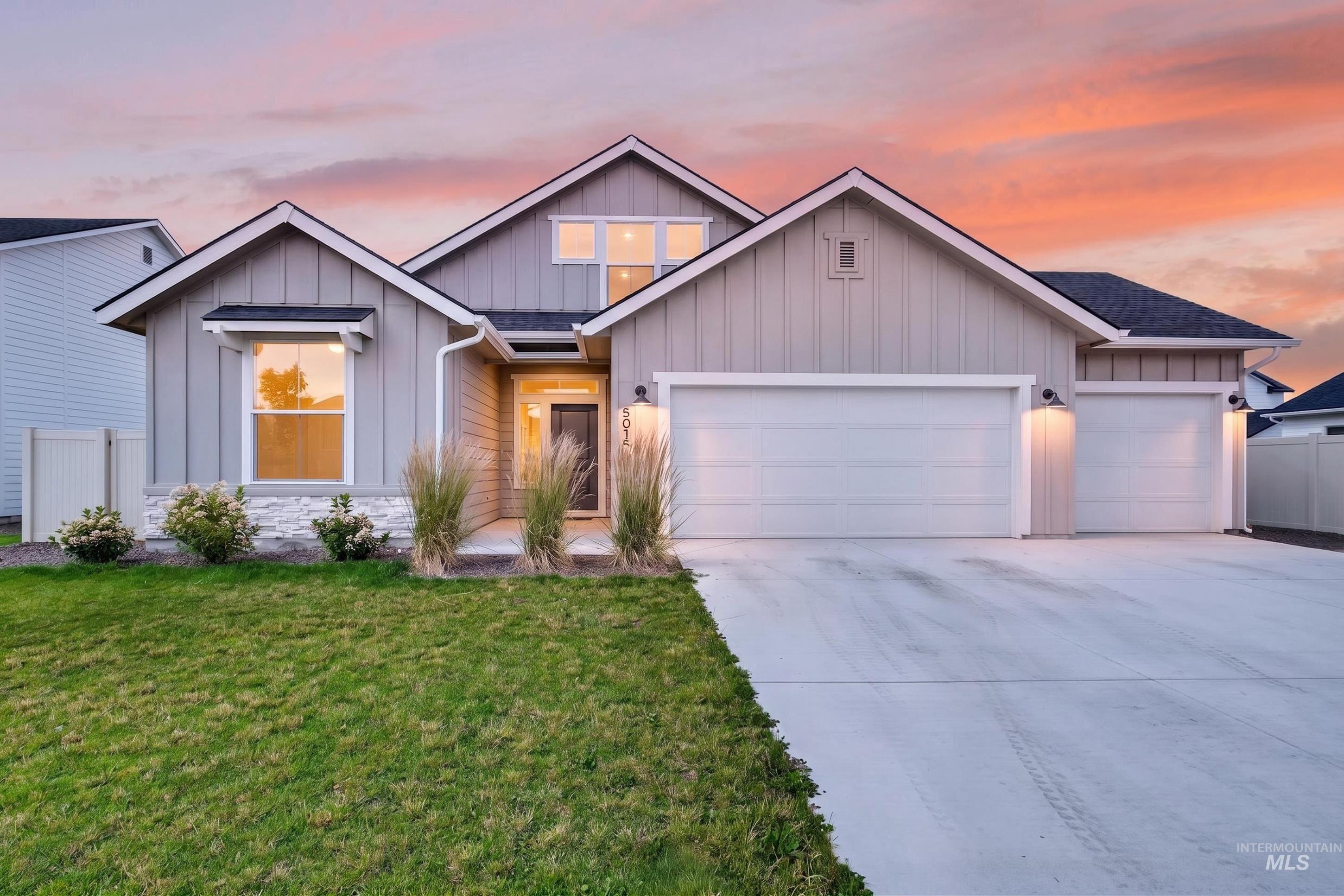 5015 Endicott Dr, Caldwell, Idaho 83605-1110, 3 Bedrooms, 2 Bathrooms, Residential For Sale, Price $439,900,MLS 98992410