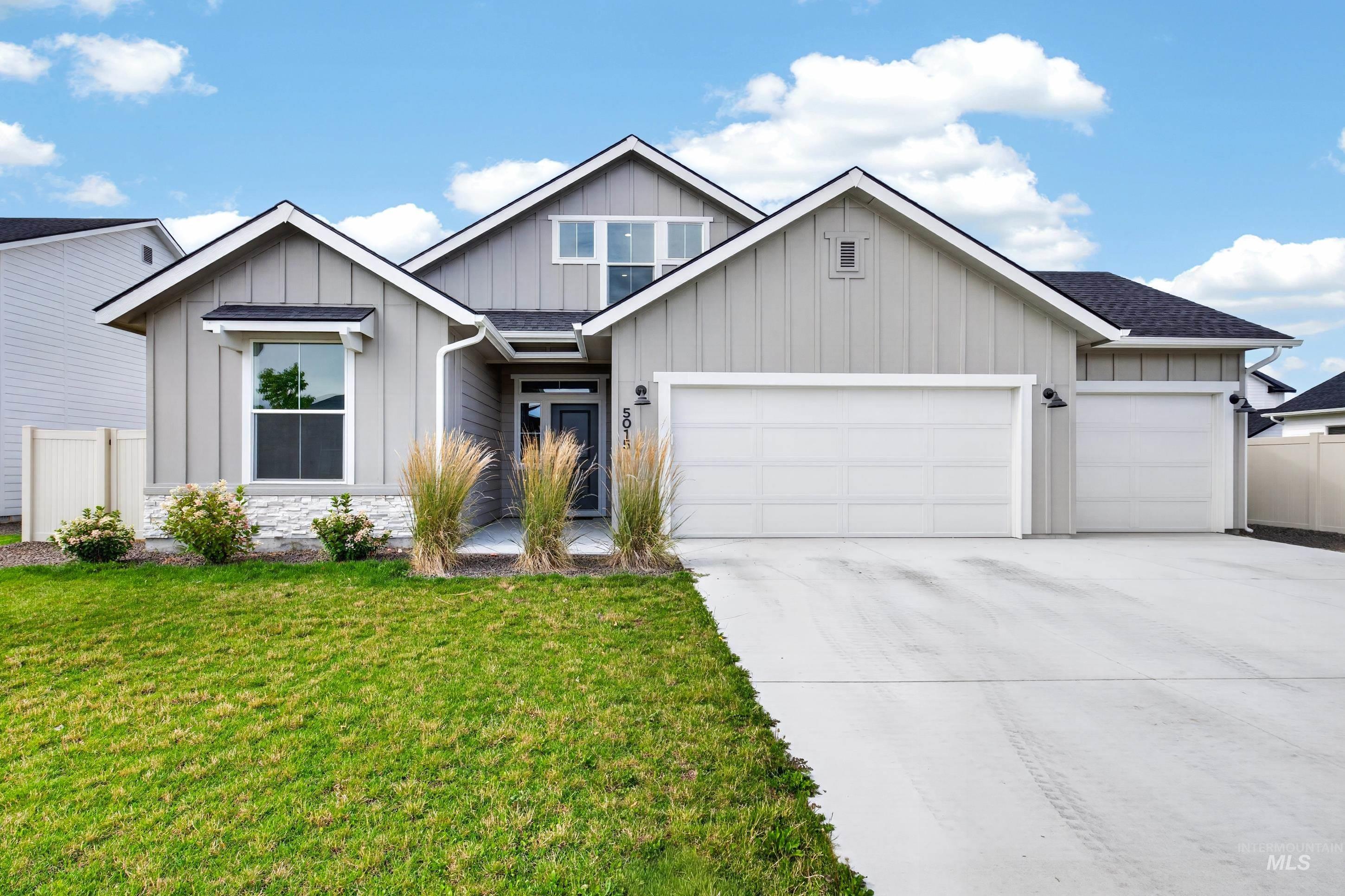 5015 Endicott Dr, Caldwell, Idaho 83605-1110, 3 Bedrooms, 2 Bathrooms, Residential For Sale, Price $439,900,MLS 98992410