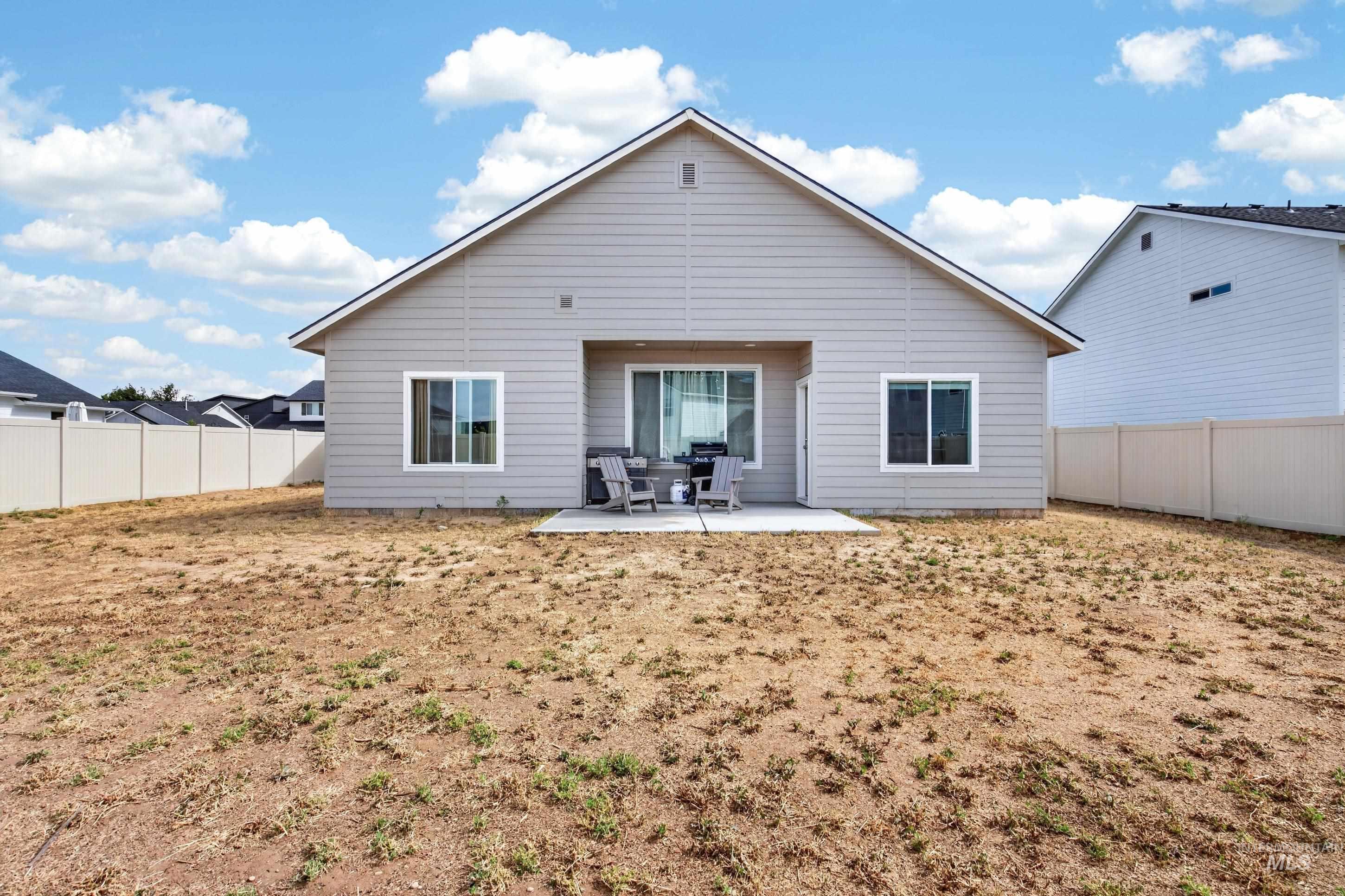5015 Endicott Dr, Caldwell, Idaho 83605-1110, 3 Bedrooms, 2 Bathrooms, Residential For Sale, Price $439,900,MLS 98992410