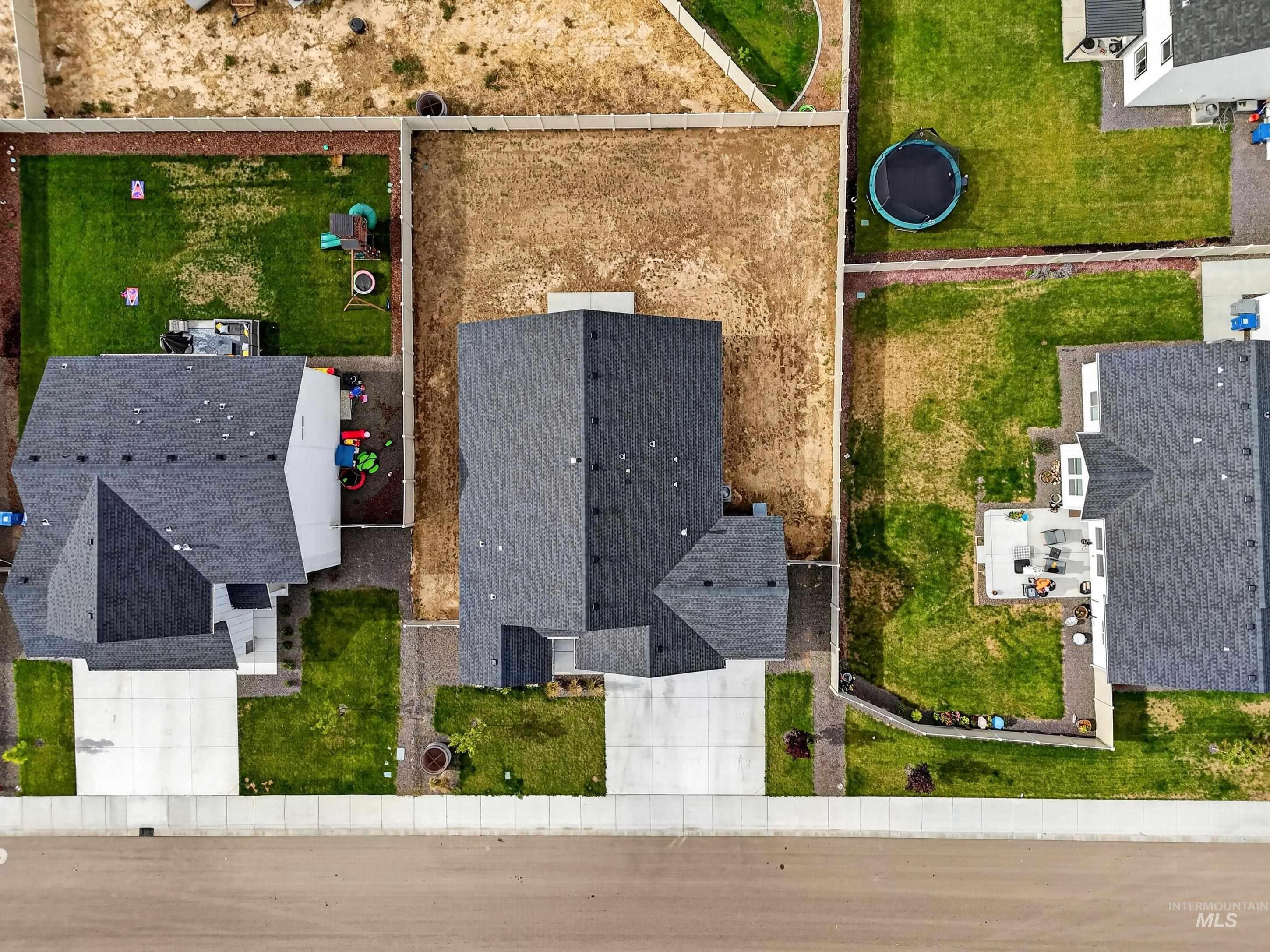 5015 Endicott Dr, Caldwell, Idaho 83605-1110, 3 Bedrooms, 2 Bathrooms, Residential For Sale, Price $439,900,MLS 98992410