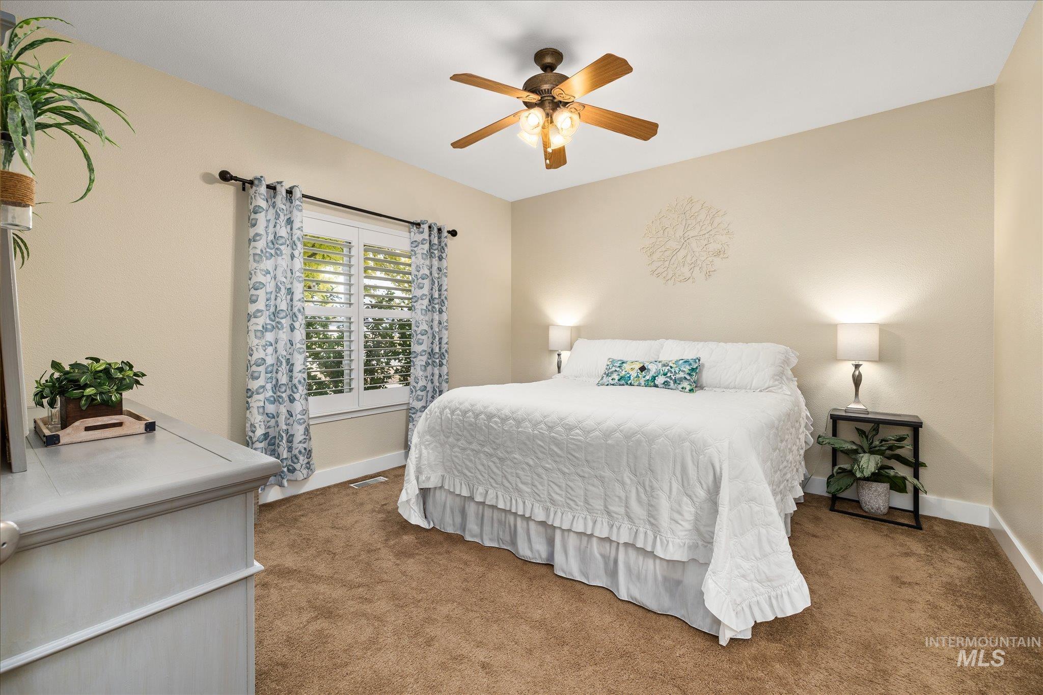 1140 Edgemont St, Emmett, Idaho 83617, 3 Bedrooms, 2.5 Bathrooms, Residential For Sale, Price $889,000,MLS 98992411
