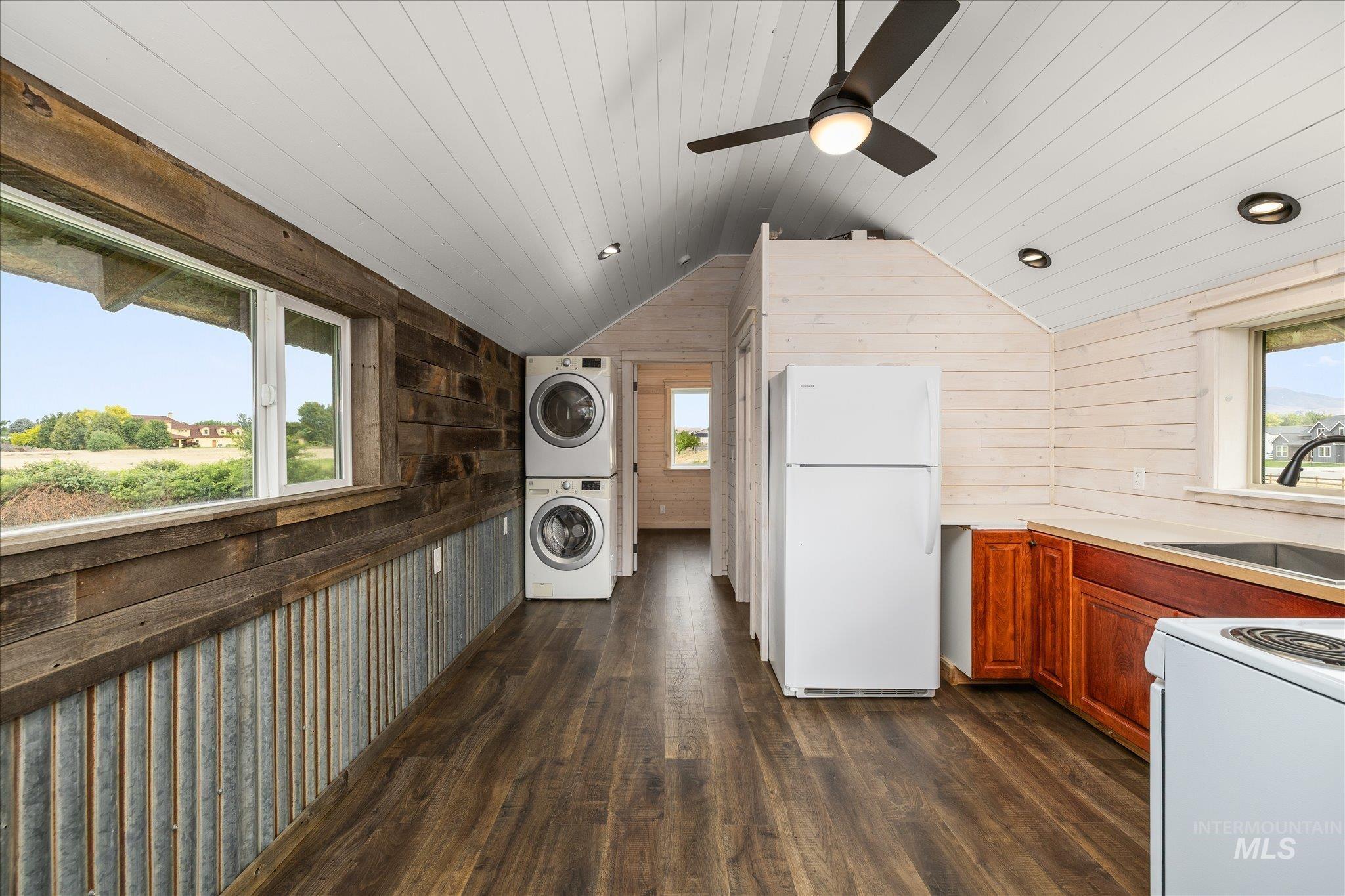 1140 Edgemont St, Emmett, Idaho 83617, 3 Bedrooms, 2.5 Bathrooms, Residential For Sale, Price $889,000,MLS 98992411