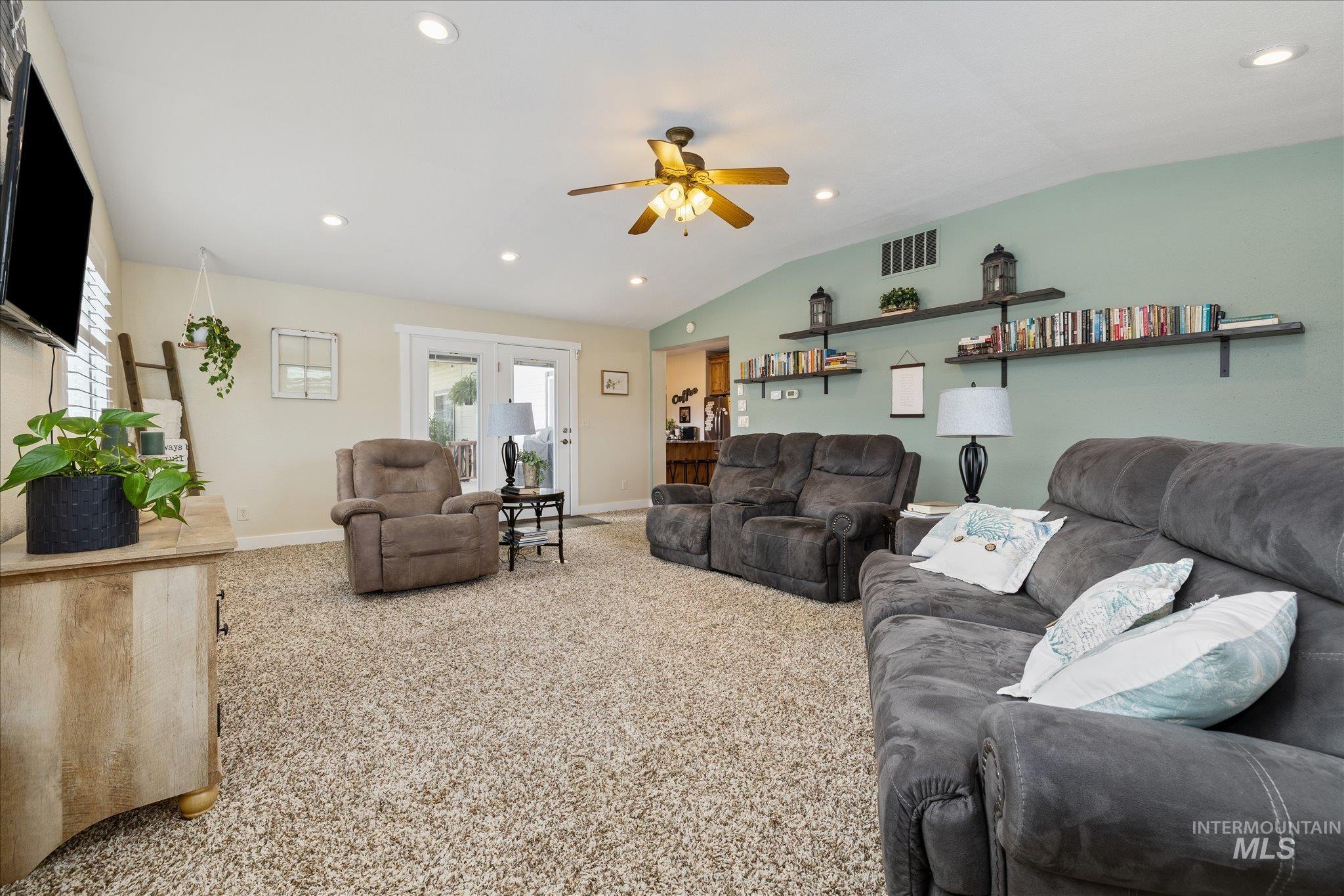 1140 Edgemont St, Emmett, Idaho 83617, 3 Bedrooms, 2.5 Bathrooms, Residential For Sale, Price $889,000,MLS 98992411
