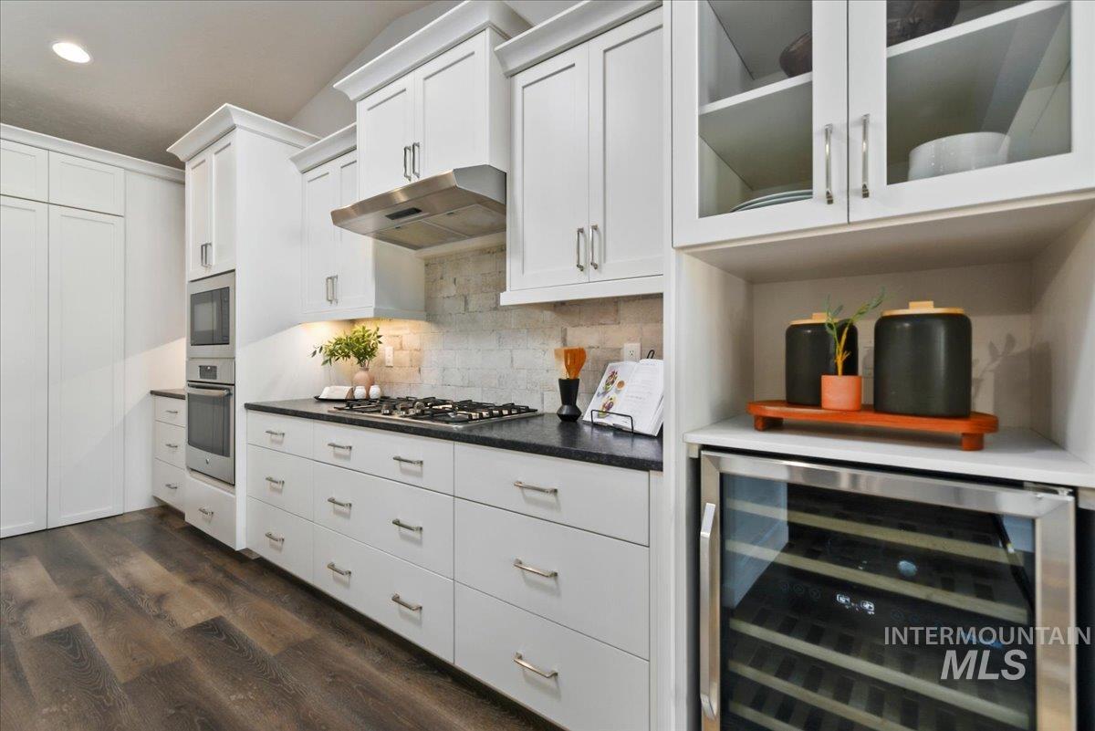6668 W Hammermill Dr, Boise, Idaho 83714, 3 Bedrooms, 2.5 Bathrooms, Residential For Sale, Price $750,000,MLS 98992412