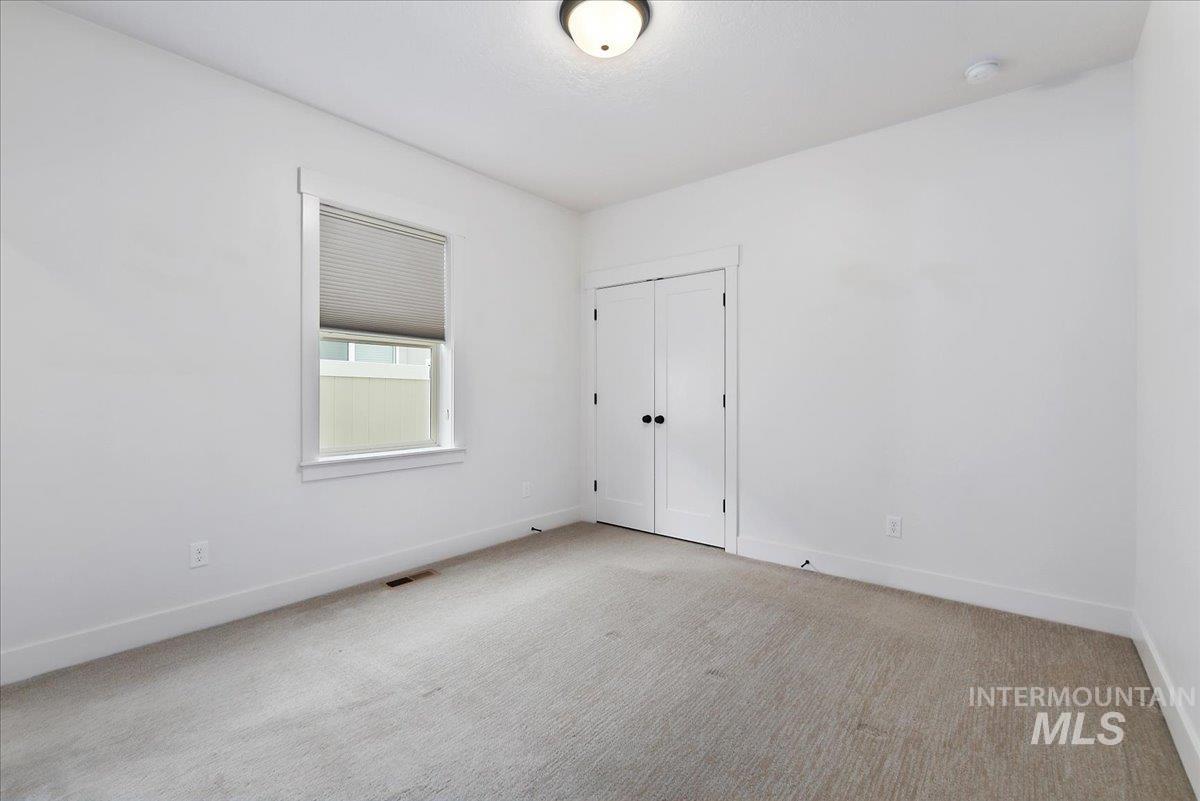 6668 W Hammermill Dr, Boise, Idaho 83714, 3 Bedrooms, 2.5 Bathrooms, Residential For Sale, Price $750,000,MLS 98992412