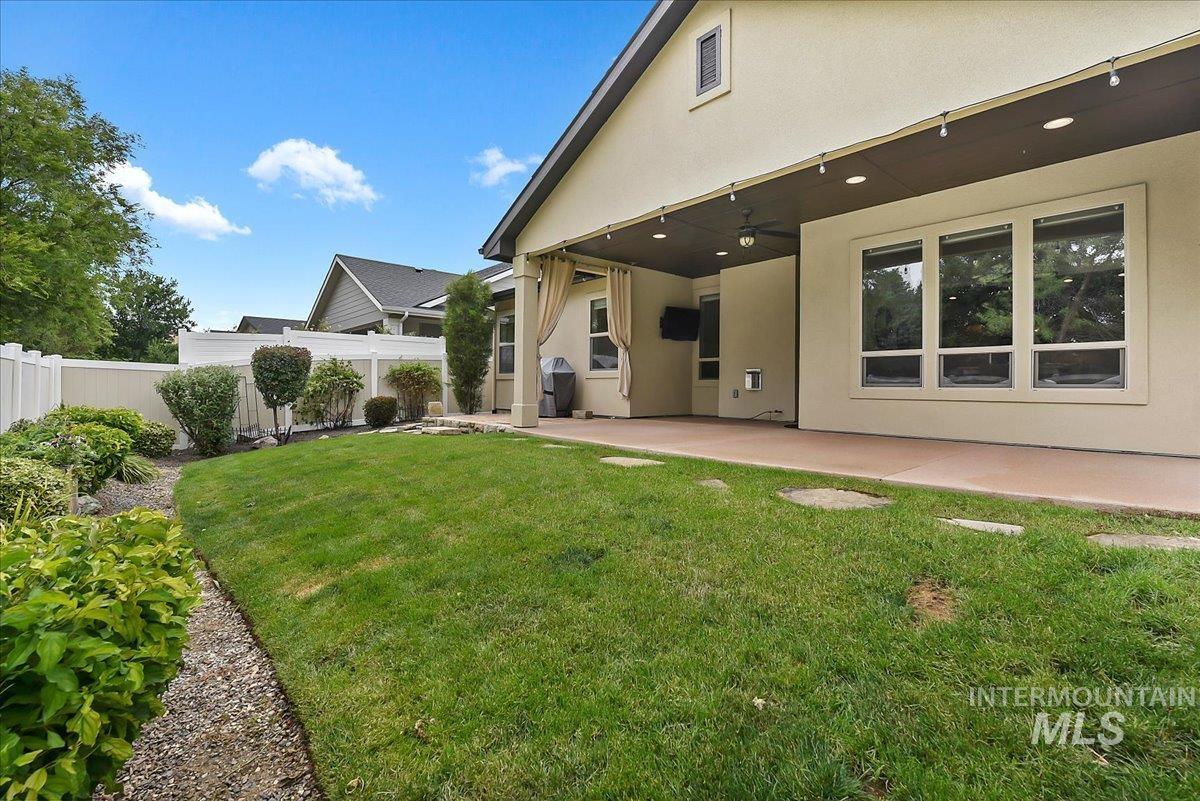 6668 W Hammermill Dr, Boise, Idaho 83714, 3 Bedrooms, 2.5 Bathrooms, Residential For Sale, Price $750,000,MLS 98992412