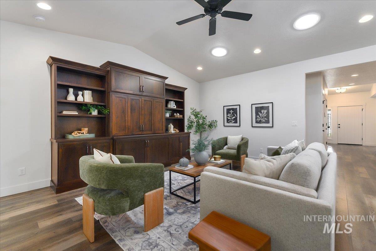 6668 W Hammermill Dr, Boise, Idaho 83714, 3 Bedrooms, 2.5 Bathrooms, Residential For Sale, Price $750,000,MLS 98992412
