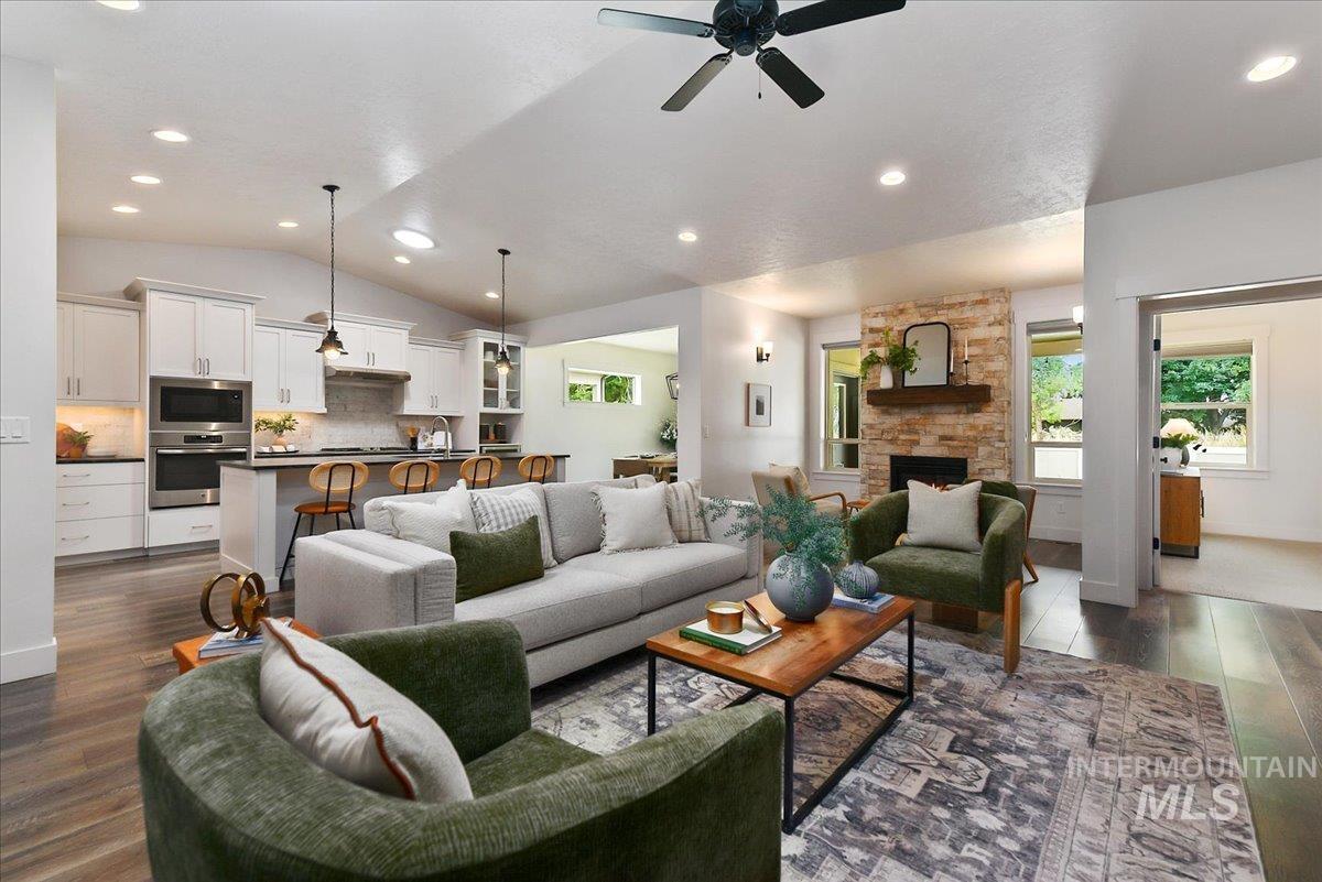 6668 W Hammermill Dr, Boise, Idaho 83714, 3 Bedrooms, 2.5 Bathrooms, Residential For Sale, Price $750,000,MLS 98992412