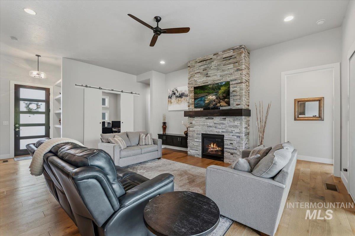 457 E Palermo Dr, Meridian, Idaho 83642, 4 Bedrooms, 3 Bathrooms, Residential For Sale, Price $825,000, 98992414