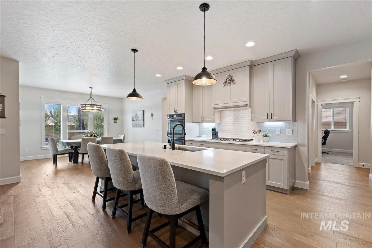 2865 E Murchison St, Meridian, Idaho 83642, 4 Bedrooms, 2 Bathrooms, Residential For Sale, Price $735,900, 98992415