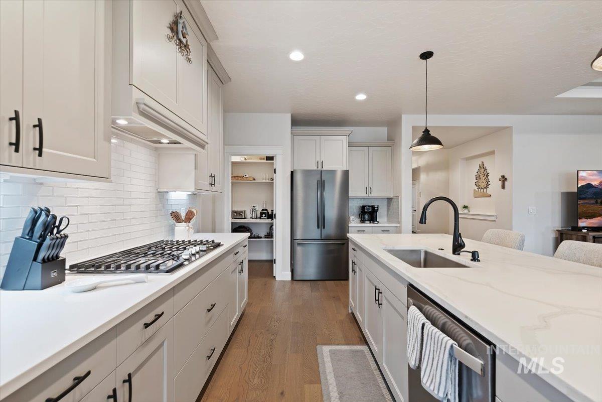 2865 E Murchison St, Meridian, Idaho 83642, 4 Bedrooms, 2 Bathrooms, Residential For Sale, Price $735,900, 98992415