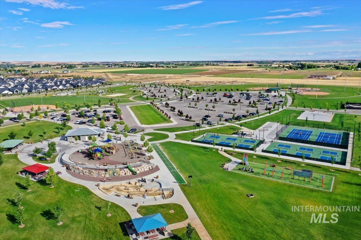 2865 E Murchison St, Meridian, Idaho 83642, 4 Bedrooms, 2 Bathrooms, Residential For Sale, Price $735,900, 98992415