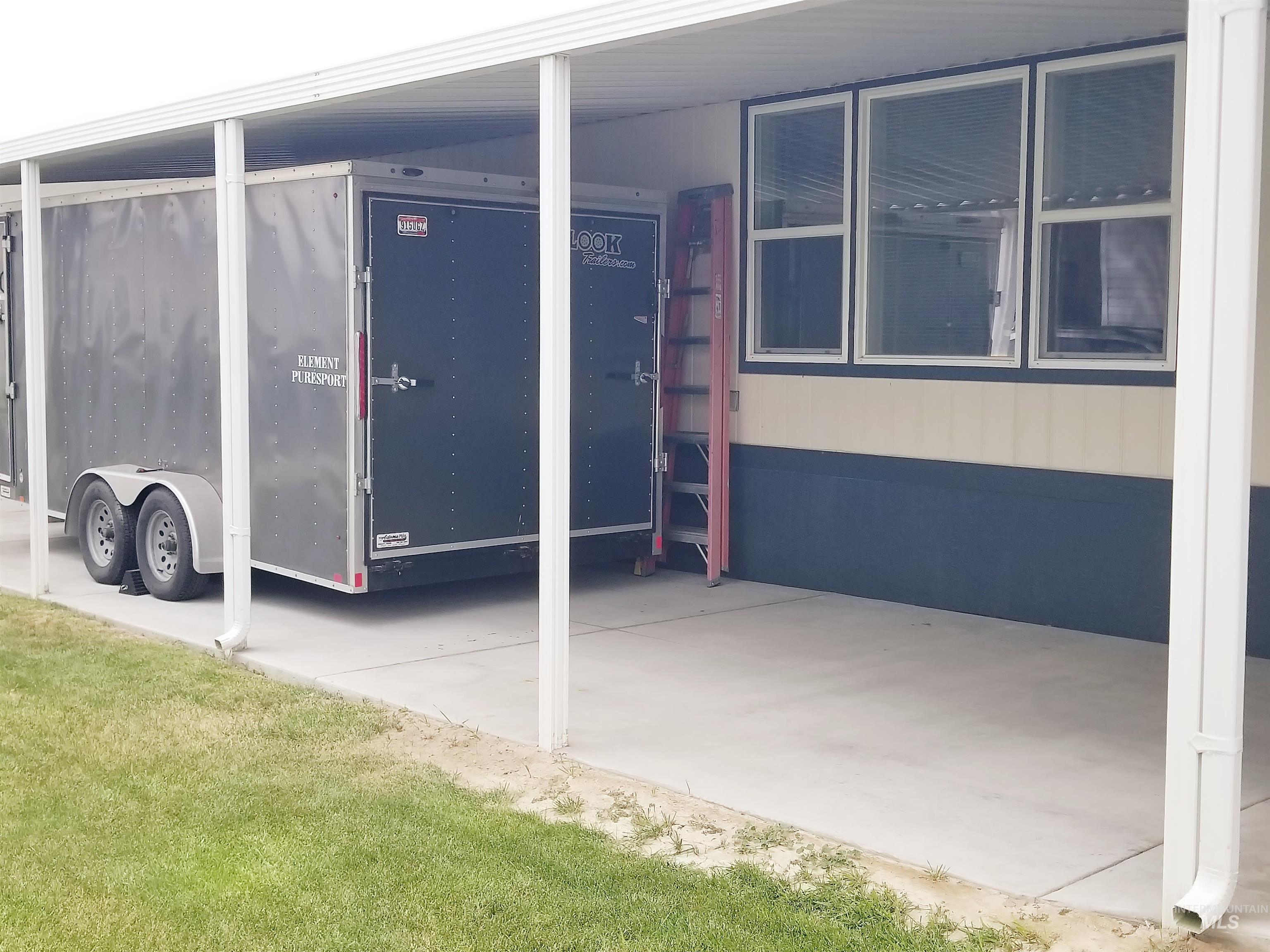 1605 Grandview Dr N, Twin Falls, Idaho 83301, 3 Bedrooms, 2 Bathrooms, Residential For Sale, Price $185,000,MLS 98992416
