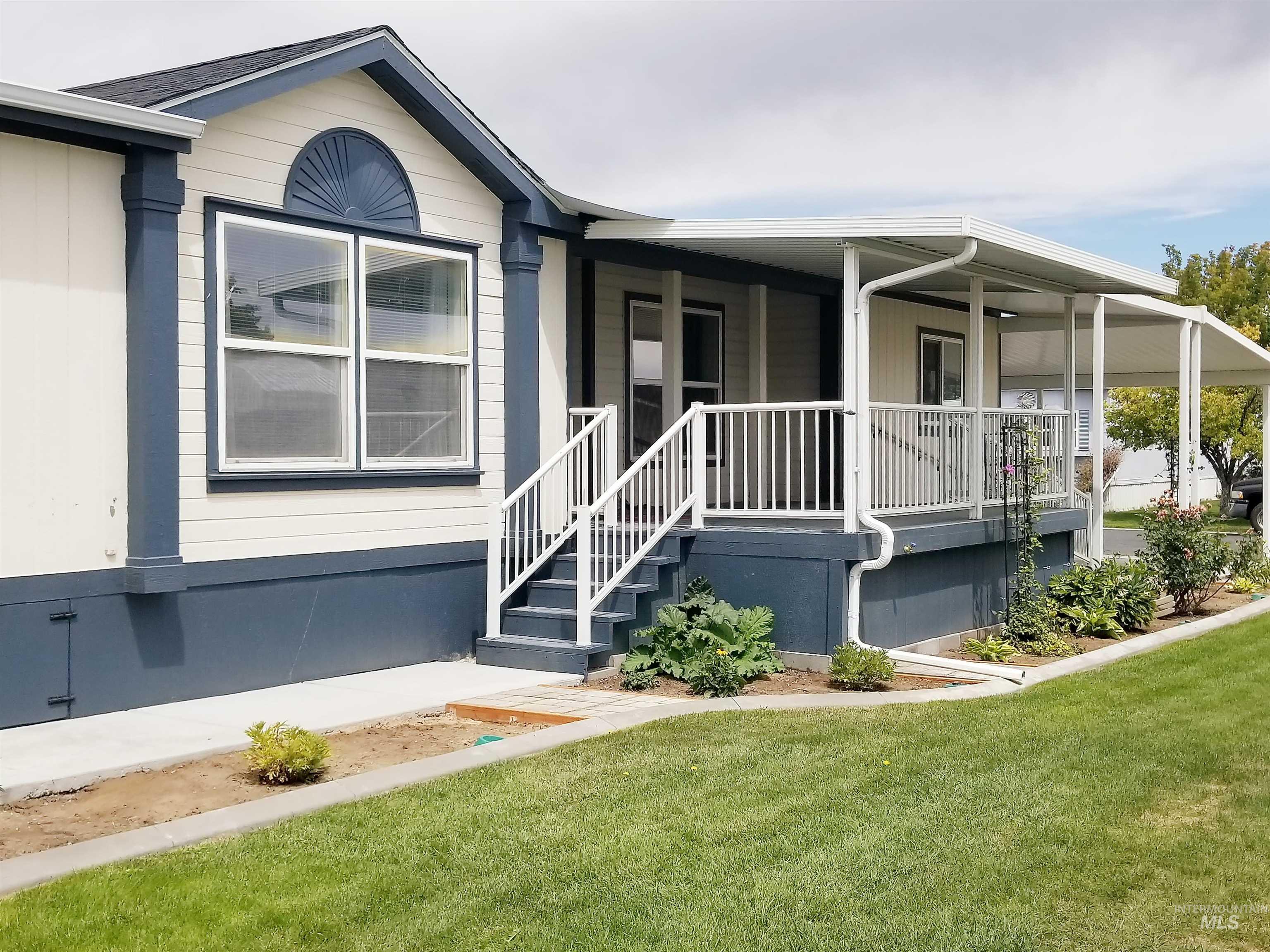 1605 Grandview Dr N, Twin Falls, Idaho 83301, 3 Bedrooms, 2 Bathrooms, Residential For Sale, Price $185,000,MLS 98992417