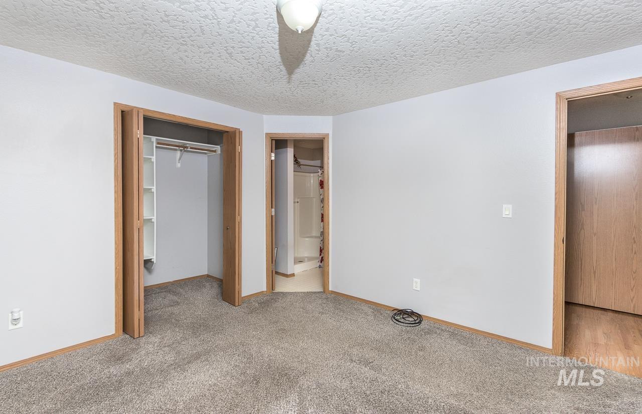 2605 Sunflower Drive, Nampa, Idaho 83686, 3 Bedrooms, 2 Bathrooms, Residential For Sale, Price $364,000,MLS 98992423