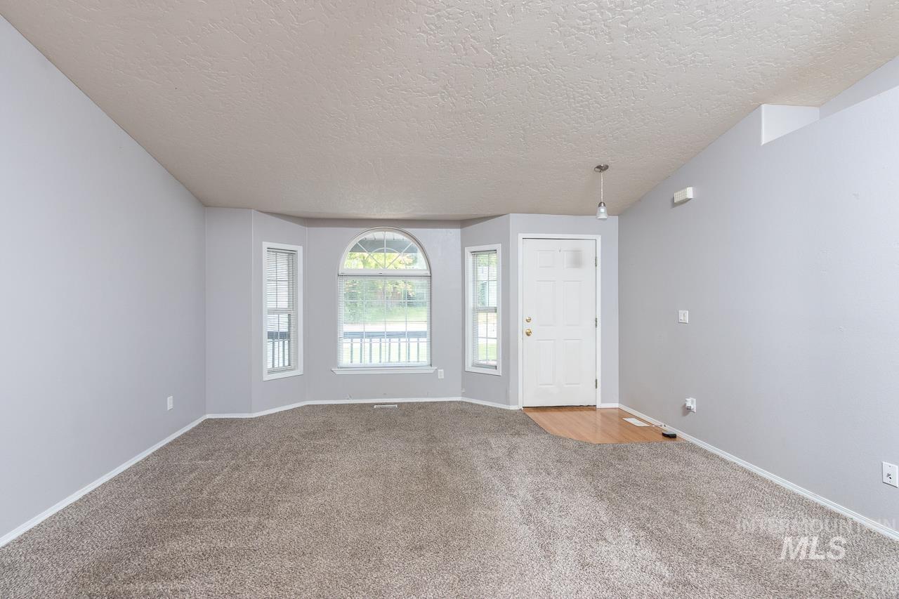 2605 Sunflower Drive, Nampa, Idaho 83686, 3 Bedrooms, 2 Bathrooms, Residential For Sale, Price $364,000,MLS 98992423