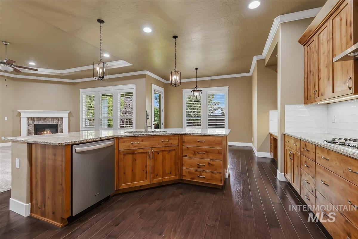 5944 W. Braveheart Dr., Eagle, Idaho 83616, 3 Bedrooms, 2.5 Bathrooms, Residential For Sale, Price $985,000, 98992424