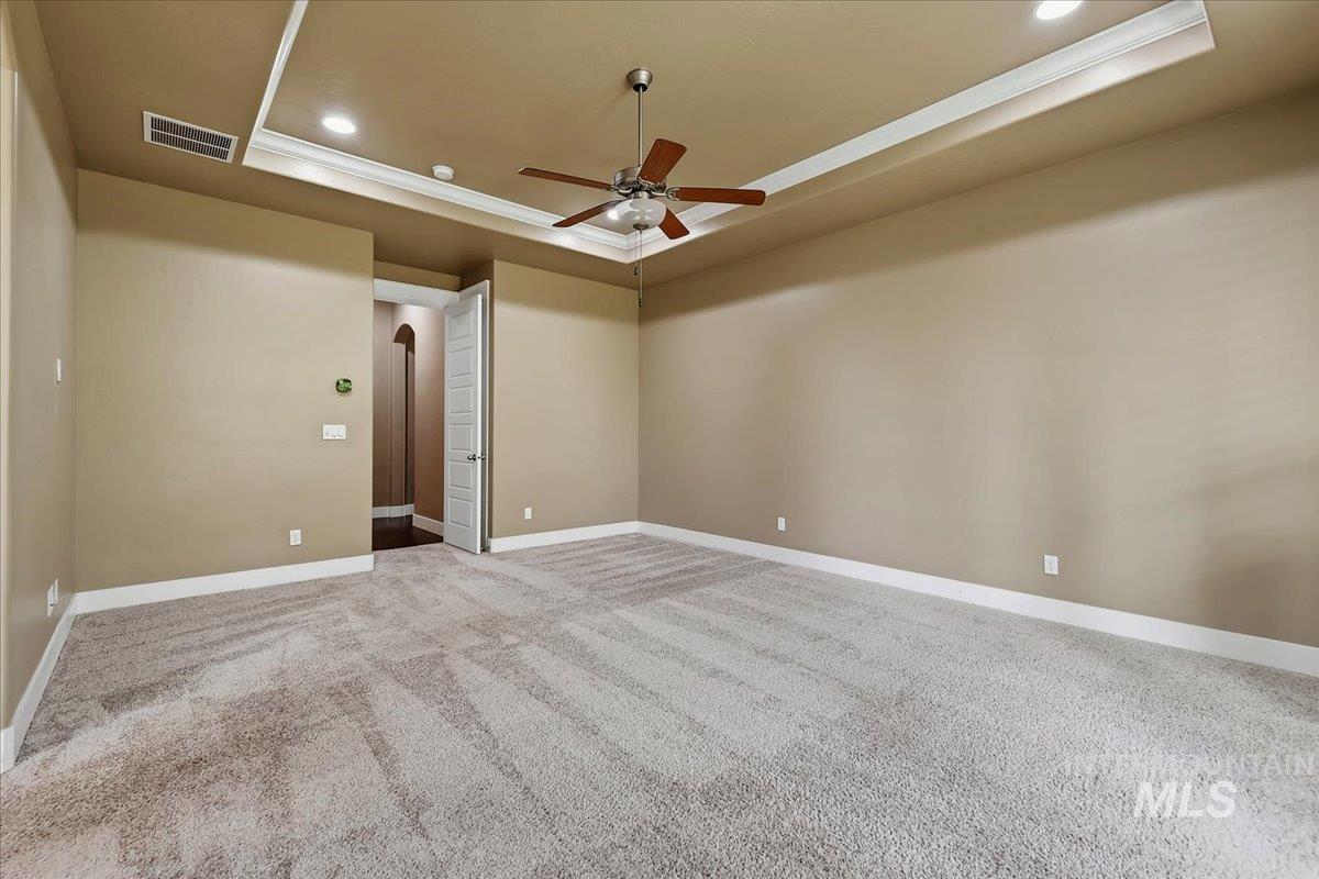 5944 W. Braveheart Dr., Eagle, Idaho 83616, 3 Bedrooms, 2.5 Bathrooms, Residential For Sale, Price $985,000,MLS 98992424