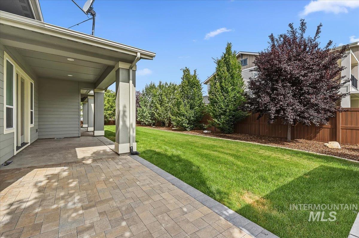 5944 W. Braveheart Dr., Eagle, Idaho 83616, 3 Bedrooms, 2.5 Bathrooms, Residential For Sale, Price $985,000, 98992424