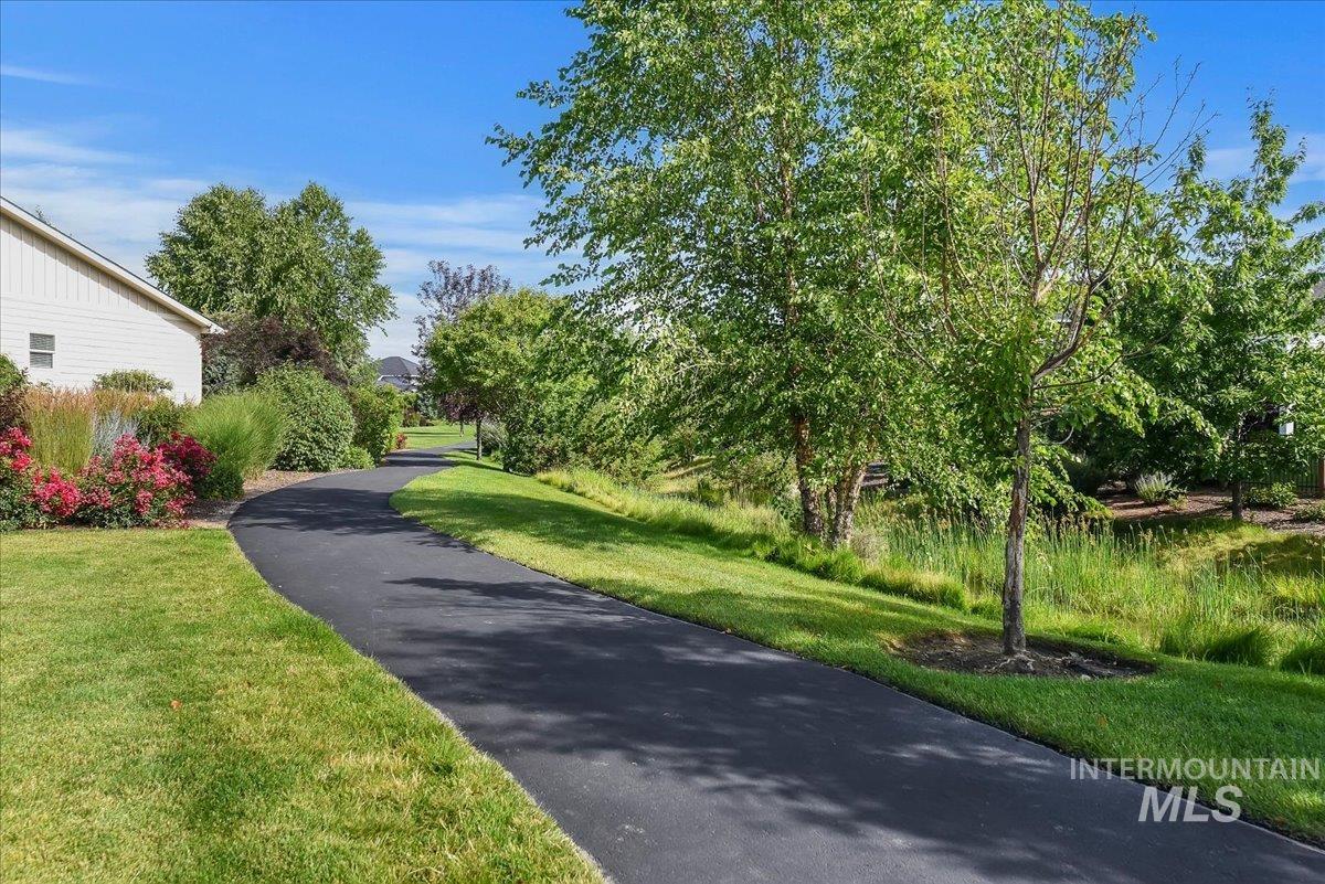 5944 W. Braveheart Dr., Eagle, Idaho 83616, 3 Bedrooms, 2.5 Bathrooms, Residential For Sale, Price $985,000,MLS 98992424