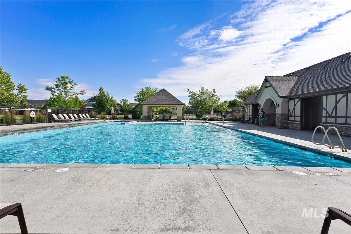 5944 W. Braveheart Dr., Eagle, Idaho 83616, 3 Bedrooms, 2.5 Bathrooms, Residential For Sale, Price $985,000,MLS 98992424