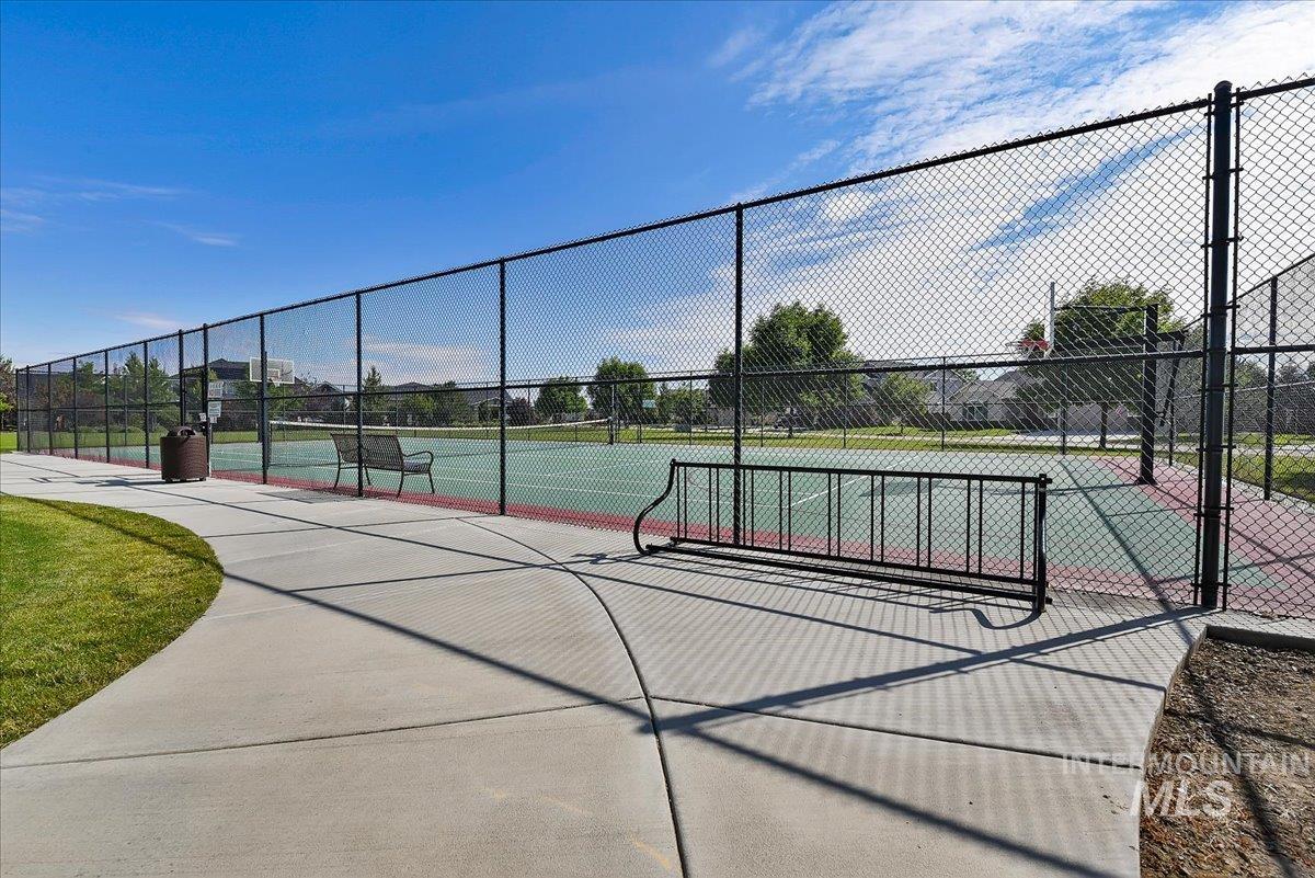 5944 W. Braveheart Dr., Eagle, Idaho 83616, 3 Bedrooms, 2.5 Bathrooms, Residential For Sale, Price $985,000,MLS 98992424