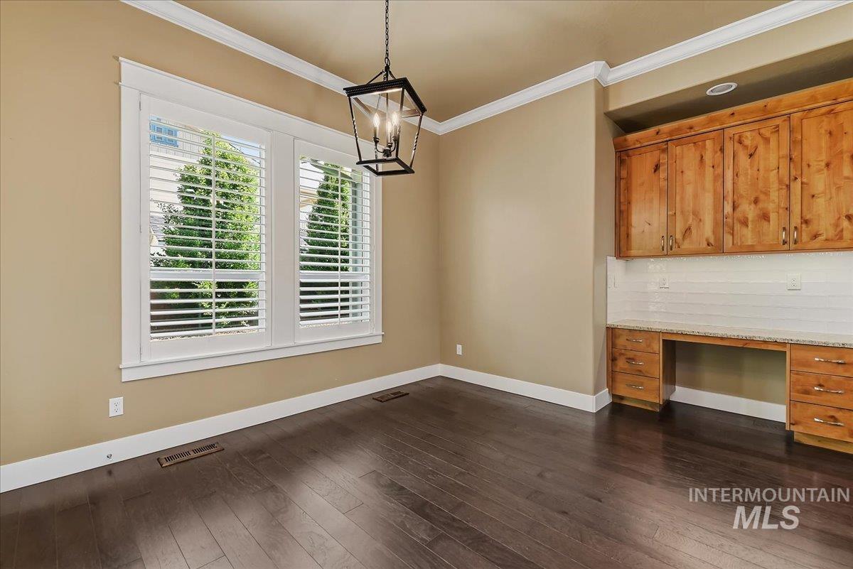 5944 W. Braveheart Dr., Eagle, Idaho 83616, 3 Bedrooms, 2.5 Bathrooms, Residential For Sale, Price $985,000, 98992424