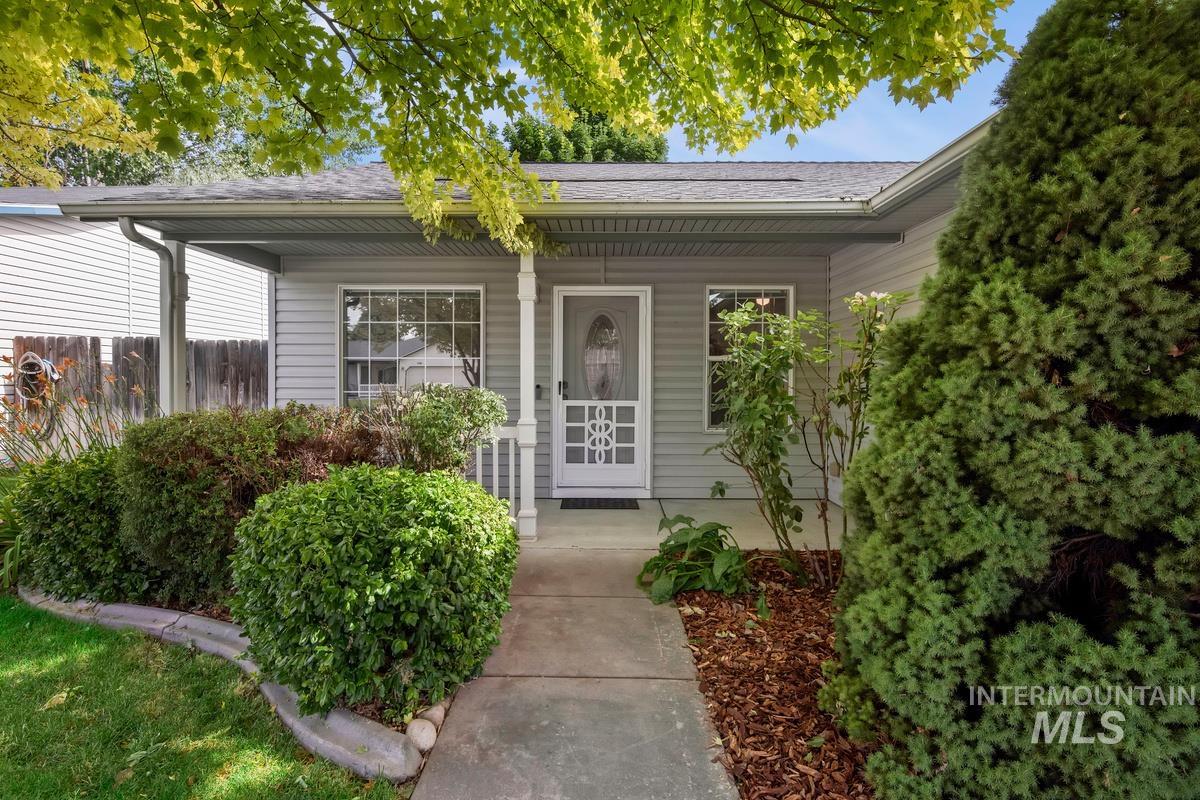 11644 W Trinity Ave, Nampa, Idaho 83651-8712, 3 Bedrooms, 2 Bathrooms, Residential For Sale, Price $350,000,MLS 98992425