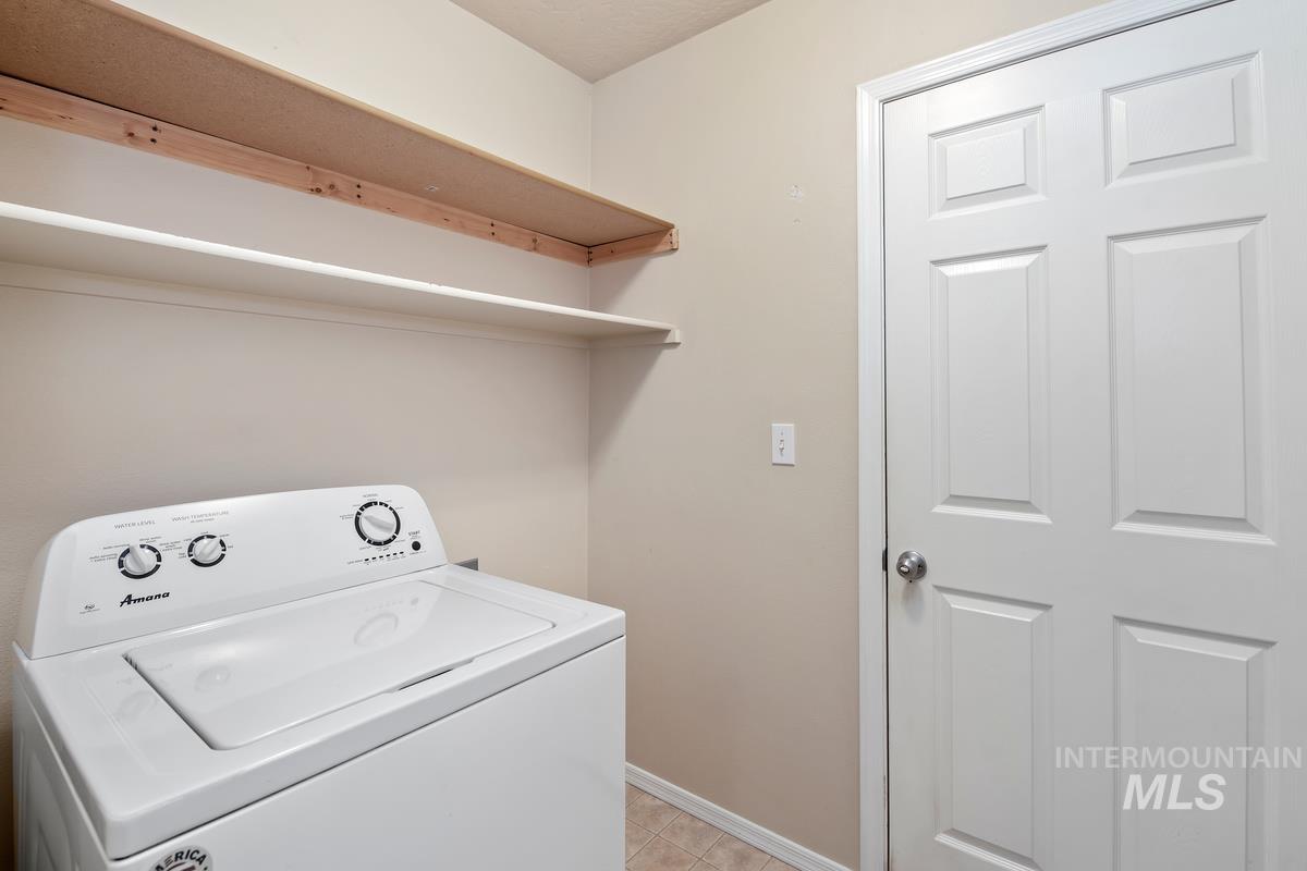 11644 W Trinity Ave, Nampa, Idaho 83651-8712, 3 Bedrooms, 2 Bathrooms, Residential For Sale, Price $350,000,MLS 98992425