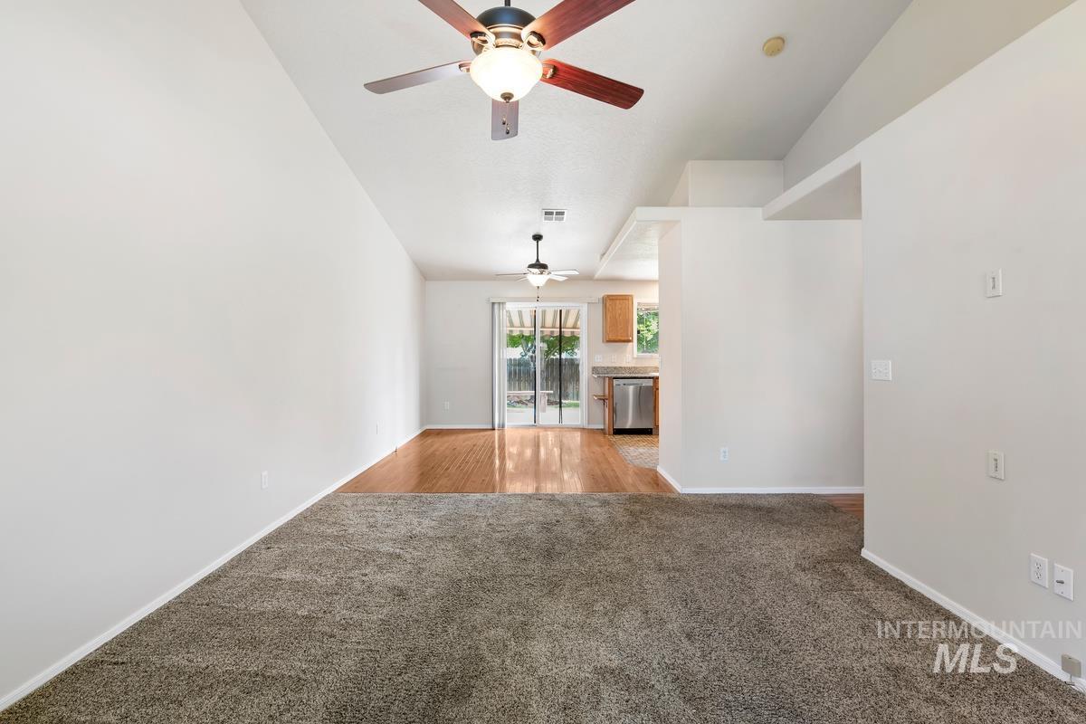 11644 W Trinity Ave, Nampa, Idaho 83651-8712, 3 Bedrooms, 2 Bathrooms, Residential For Sale, Price $350,000,MLS 98992425