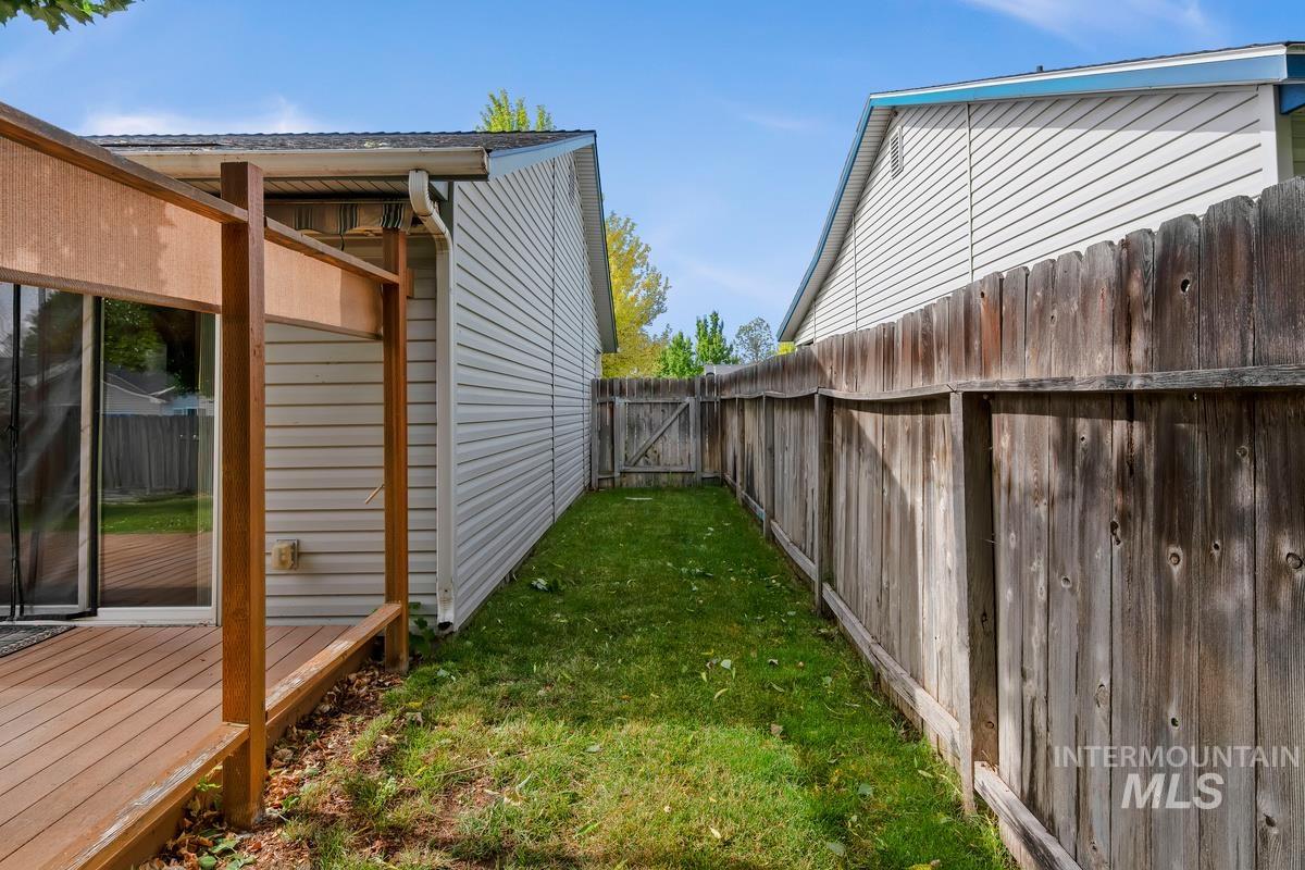 11644 W Trinity Ave, Nampa, Idaho 83651-8712, 3 Bedrooms, 2 Bathrooms, Residential For Sale, Price $350,000,MLS 98992425