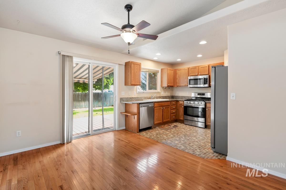 11644 W Trinity Ave, Nampa, Idaho 83651-8712, 3 Bedrooms, 2 Bathrooms, Residential For Sale, Price $350,000,MLS 98992425