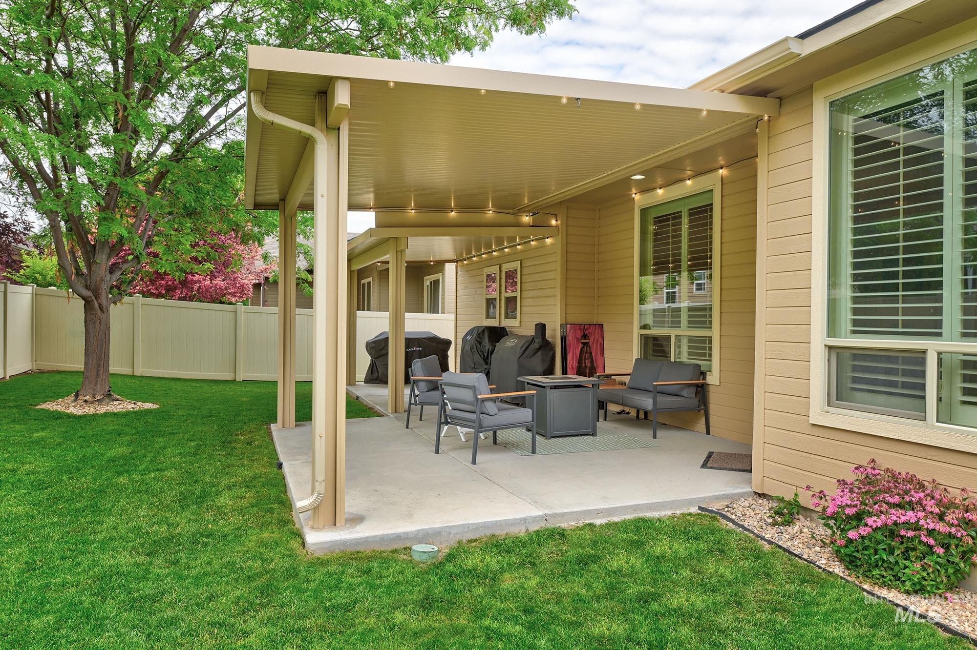 1411 W Raelin Dr, Nampa, Idaho 83686, 3 Bedrooms, 2 Bathrooms, Residential For Sale, Price $439,900, 98992426