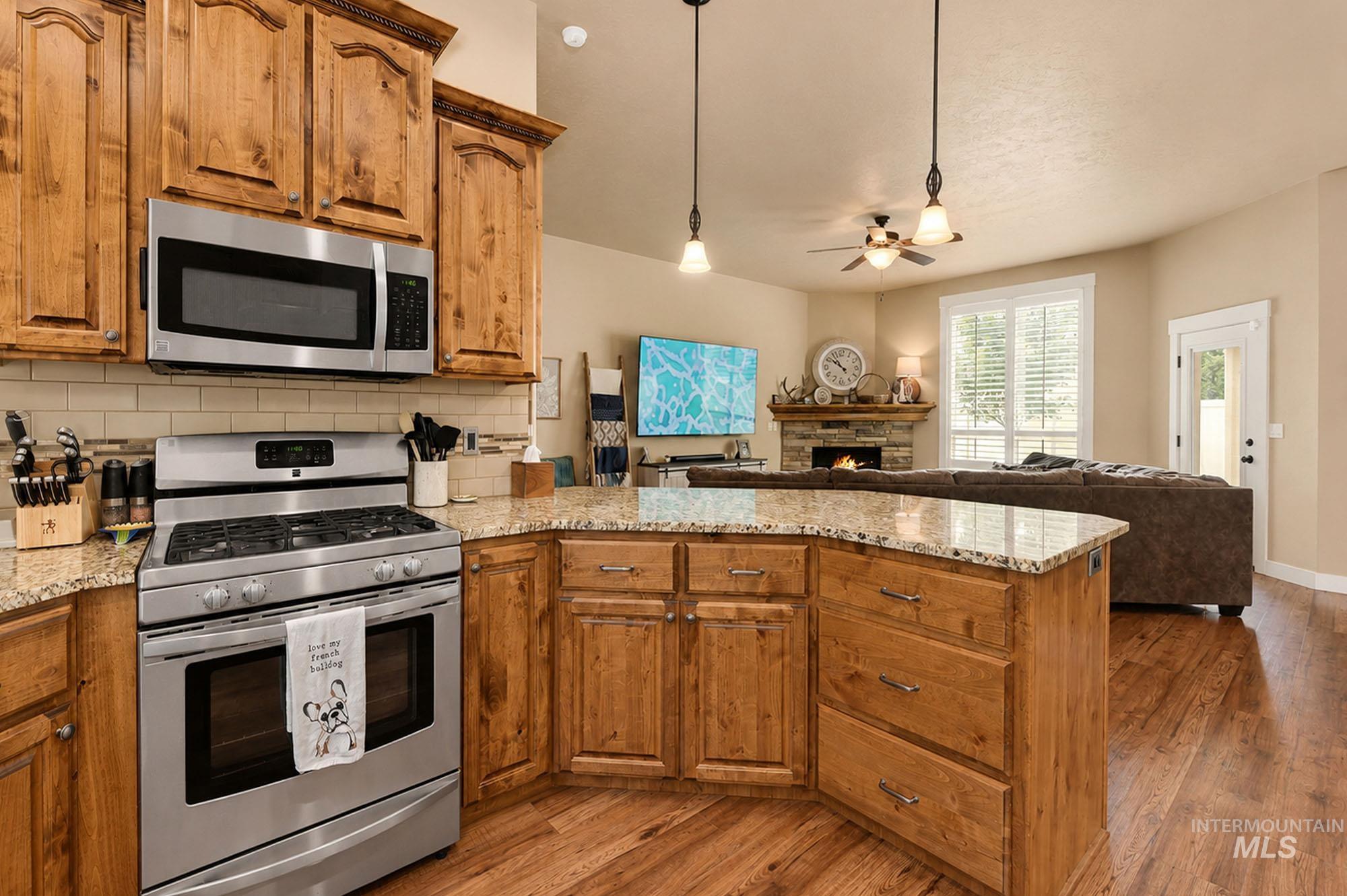 1411 W Raelin Dr, Nampa, Idaho 83686, 3 Bedrooms, 2 Bathrooms, Residential For Sale, Price $439,900, 98992426