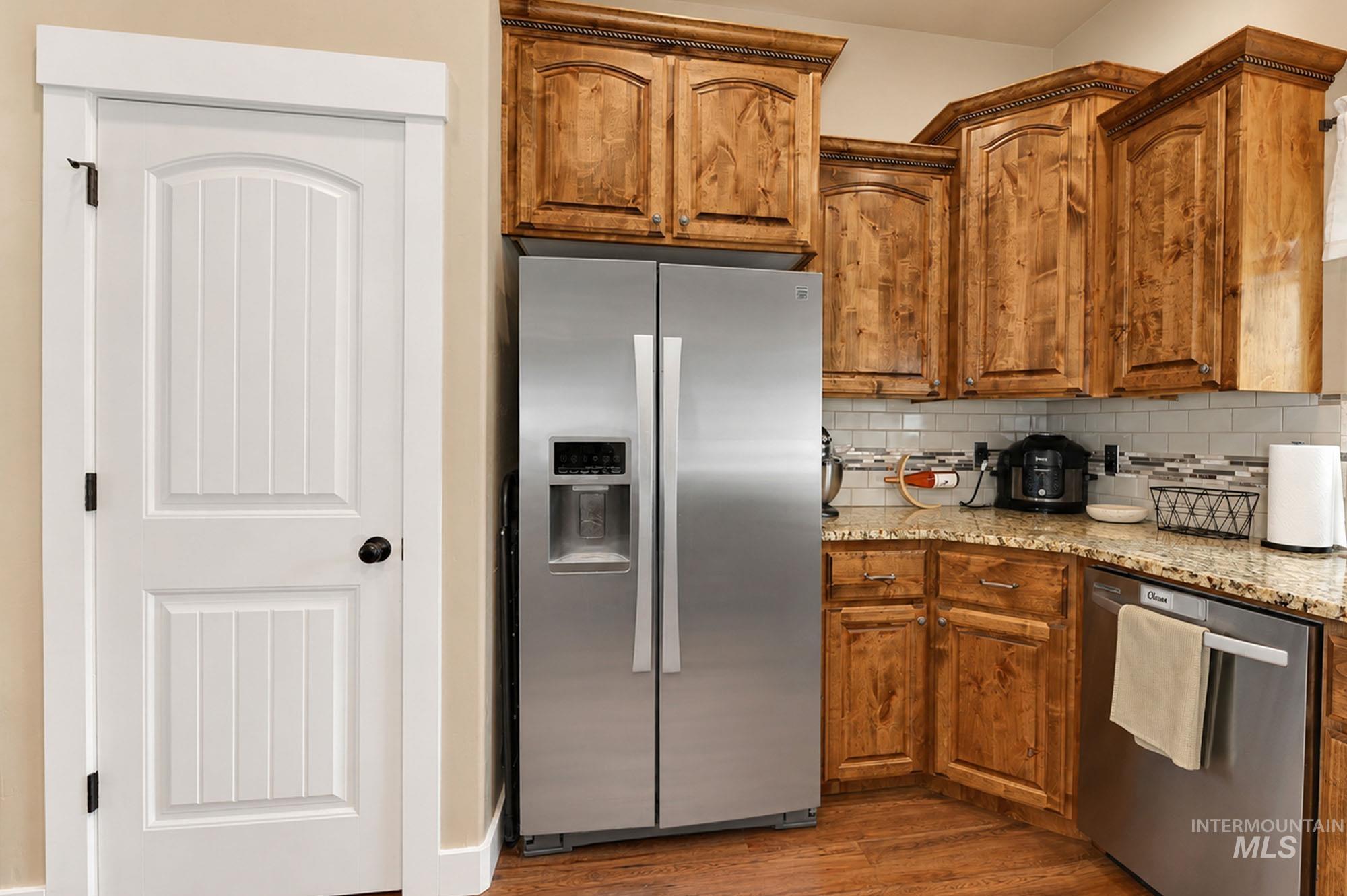 1411 W Raelin Dr, Nampa, Idaho 83686, 3 Bedrooms, 2 Bathrooms, Residential For Sale, Price $439,900, 98992426
