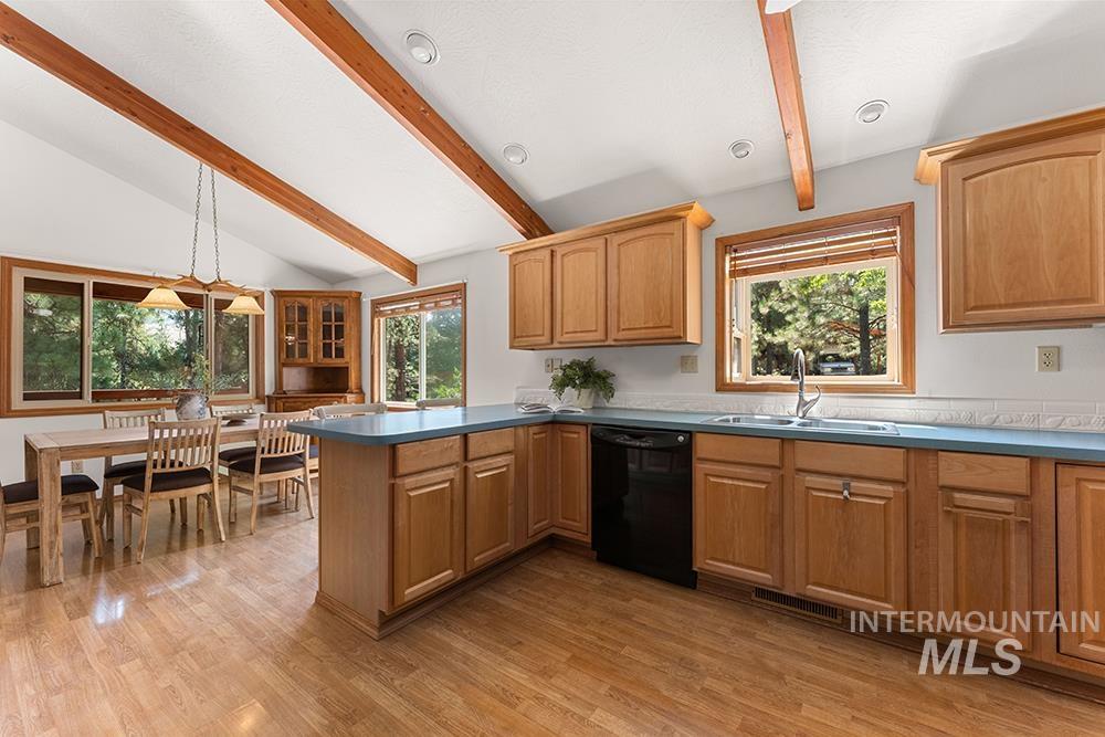 67 Wilderness Ranch Rd, Boise, Idaho 83716, 3 Bedrooms, 2 Bathrooms, Residential For Sale, Price $849,000,MLS 98992427