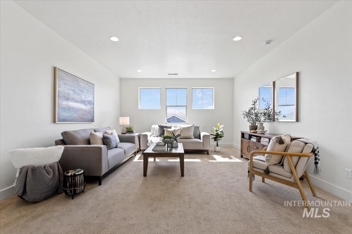 8347 W Show Horse Dr, Meridian, Idaho 83646, 3 Bedrooms, 3 Bathrooms, Residential For Sale, Price $679,900, 98992428