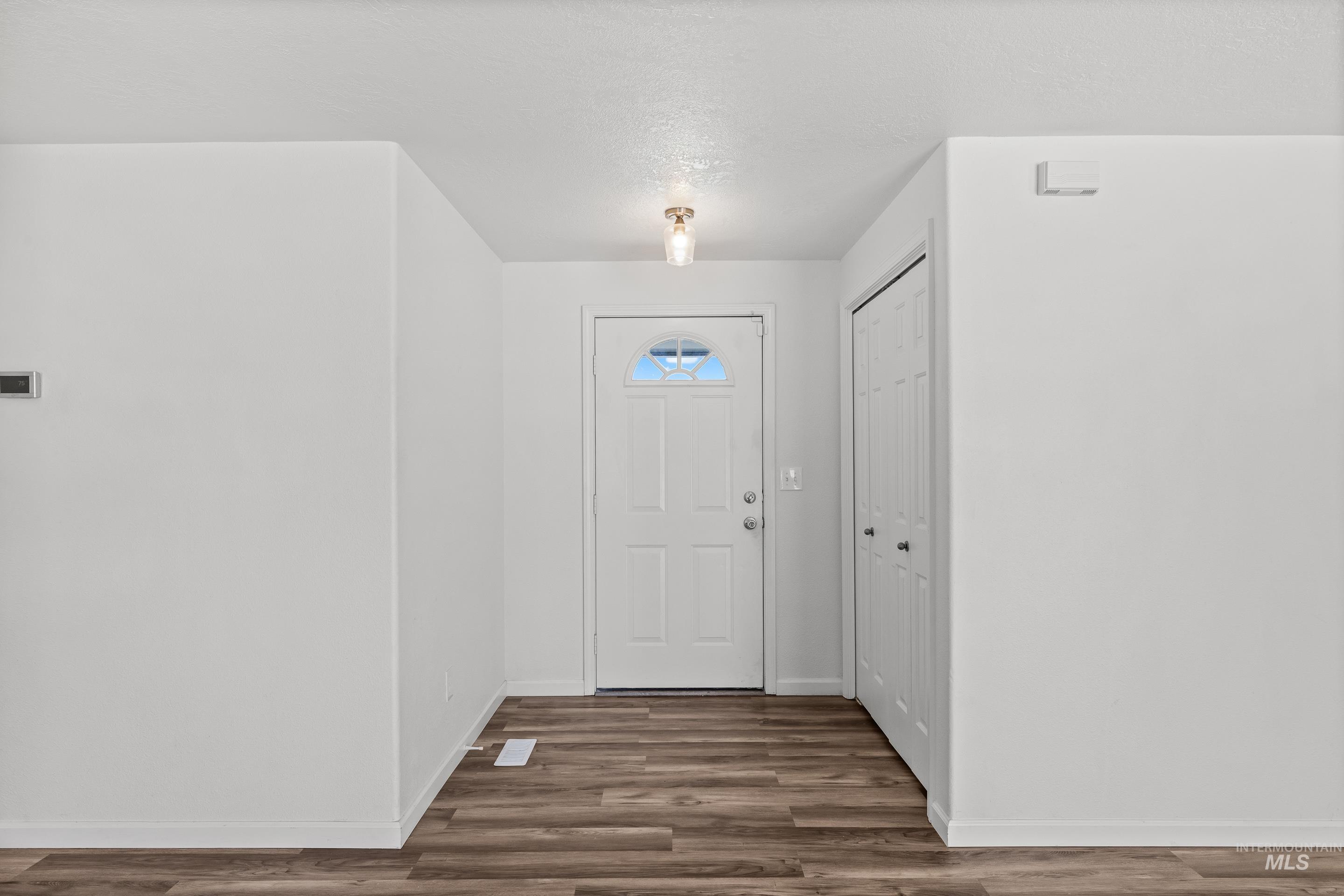 1230 Del Mar St, Mountain Home, Idaho 83647-3767, 3 Bedrooms, 2 Bathrooms, Residential For Sale, Price $339,900,MLS 98992429