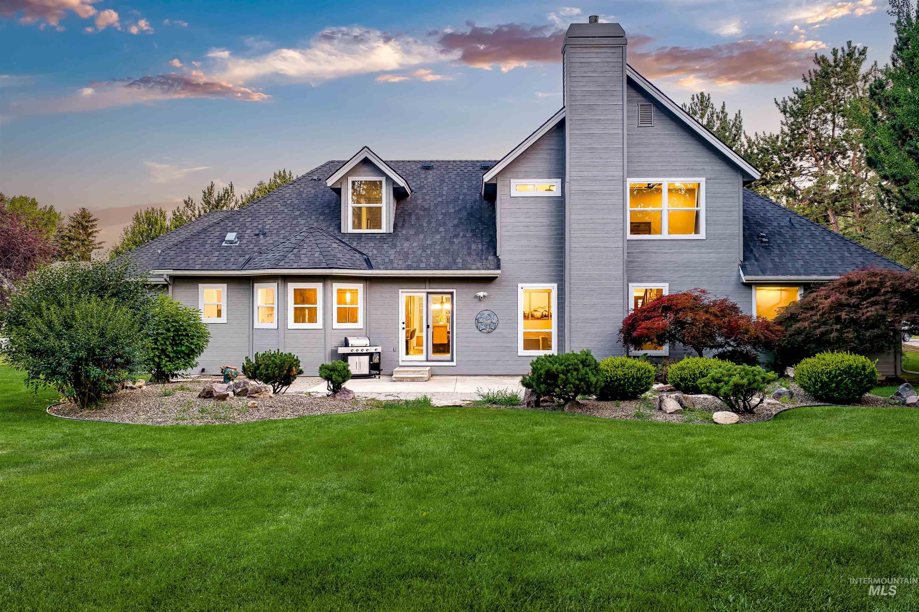 1660 E Brunswick Dr, Eagle, Idaho 83616, 4 Bedrooms, 3.5 Bathrooms, Residential For Sale, Price $897,000,MLS 98992430