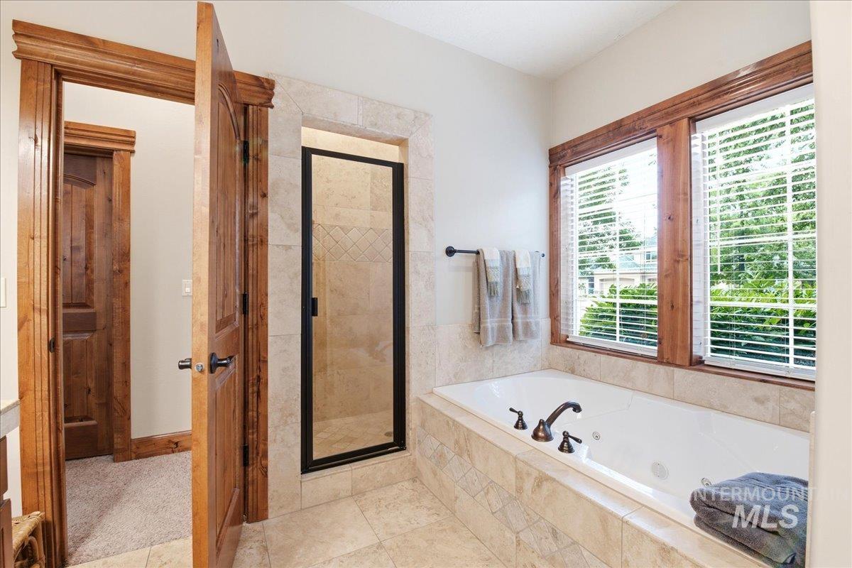 877 W Headwaters Dr., Eagle, Idaho 83616, 5 Bedrooms, 3.5 Bathrooms, Residential For Sale, Price $1,174,900,MLS 98992431