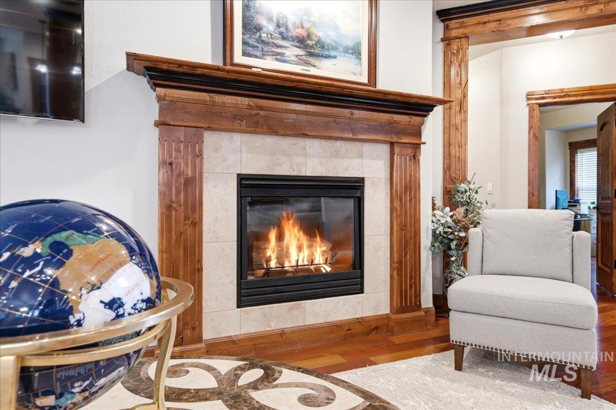 877 W Headwaters Dr., Eagle, Idaho 83616, 5 Bedrooms, 3.5 Bathrooms, Residential For Sale, Price $1,174,900,MLS 98992431